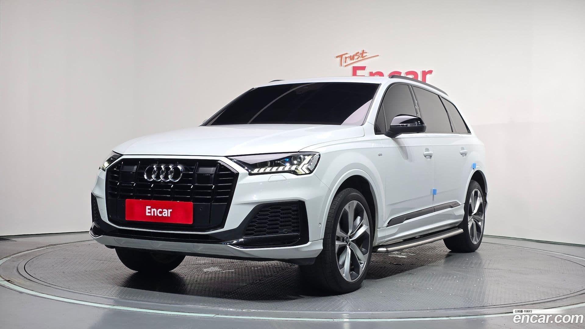 Main__Slider__Photo:Q7 Audi 2022.9-0