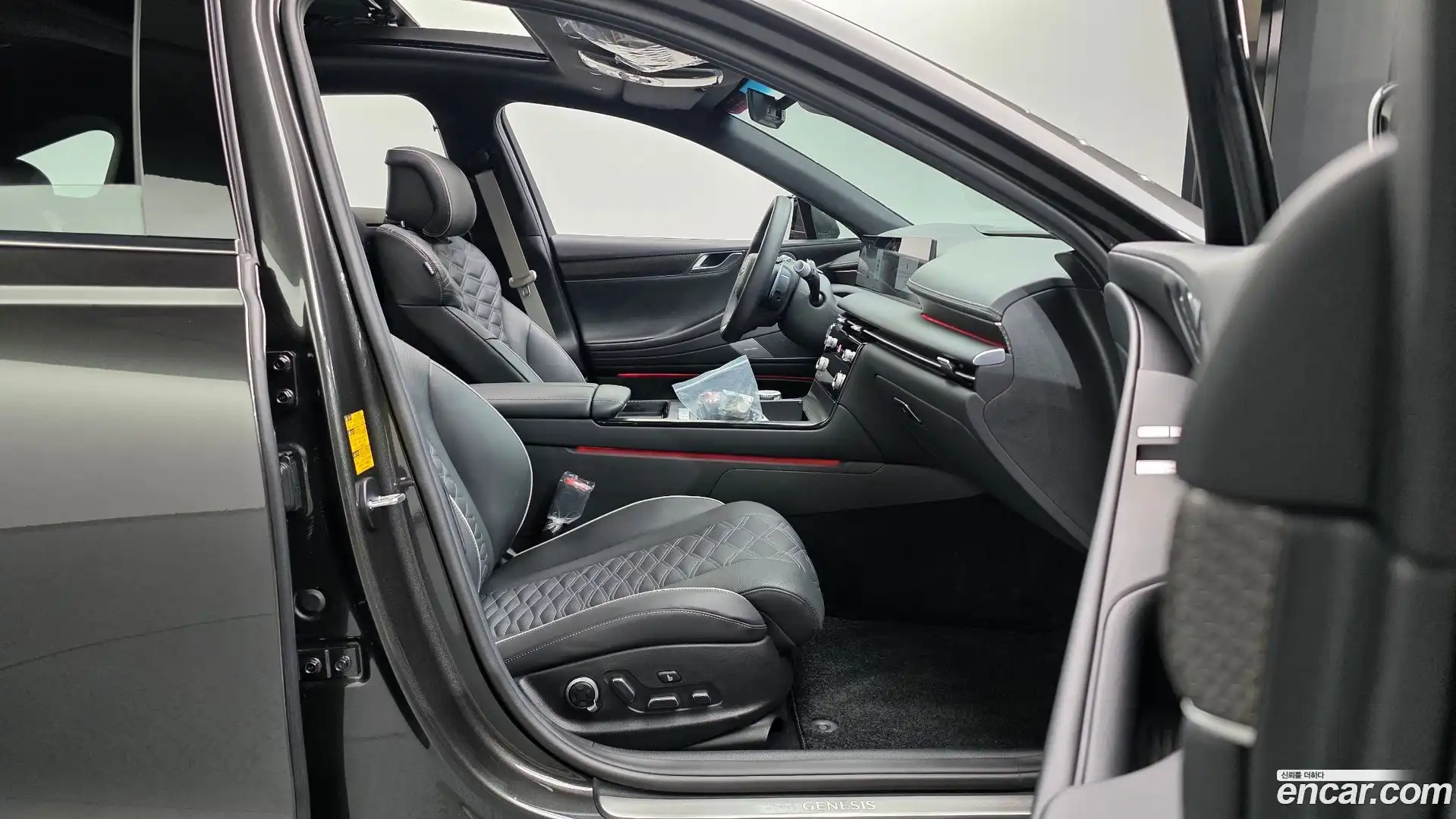 G80 Genesis 2025.3-INNER-036