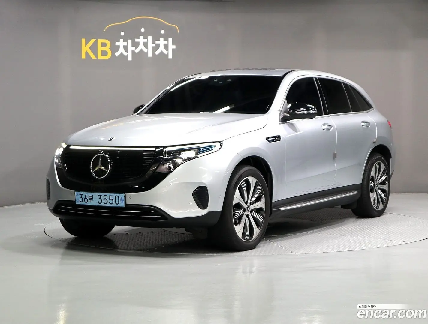 Main__Slider__Photo:EQC Mercedes-Benz 2020.7-0