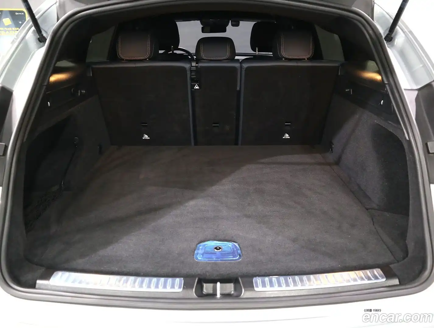 EQC Mercedes-Benz 2020.7-INNER-009