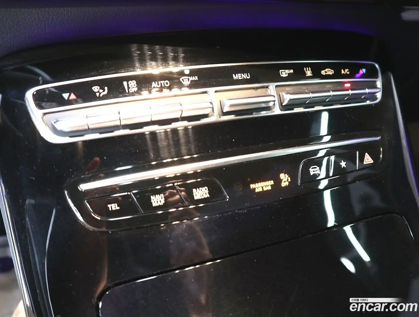 EQC Mercedes-Benz 2020.7-OPTION-020