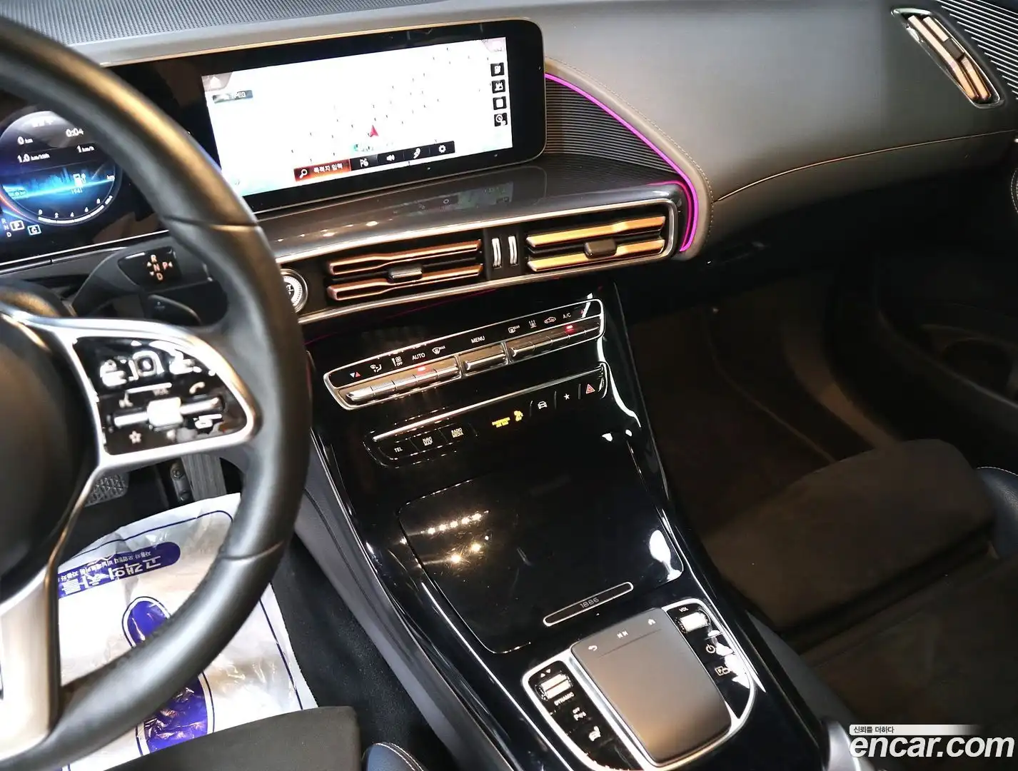 EQC Mercedes-Benz 2020.7-OPTION-021