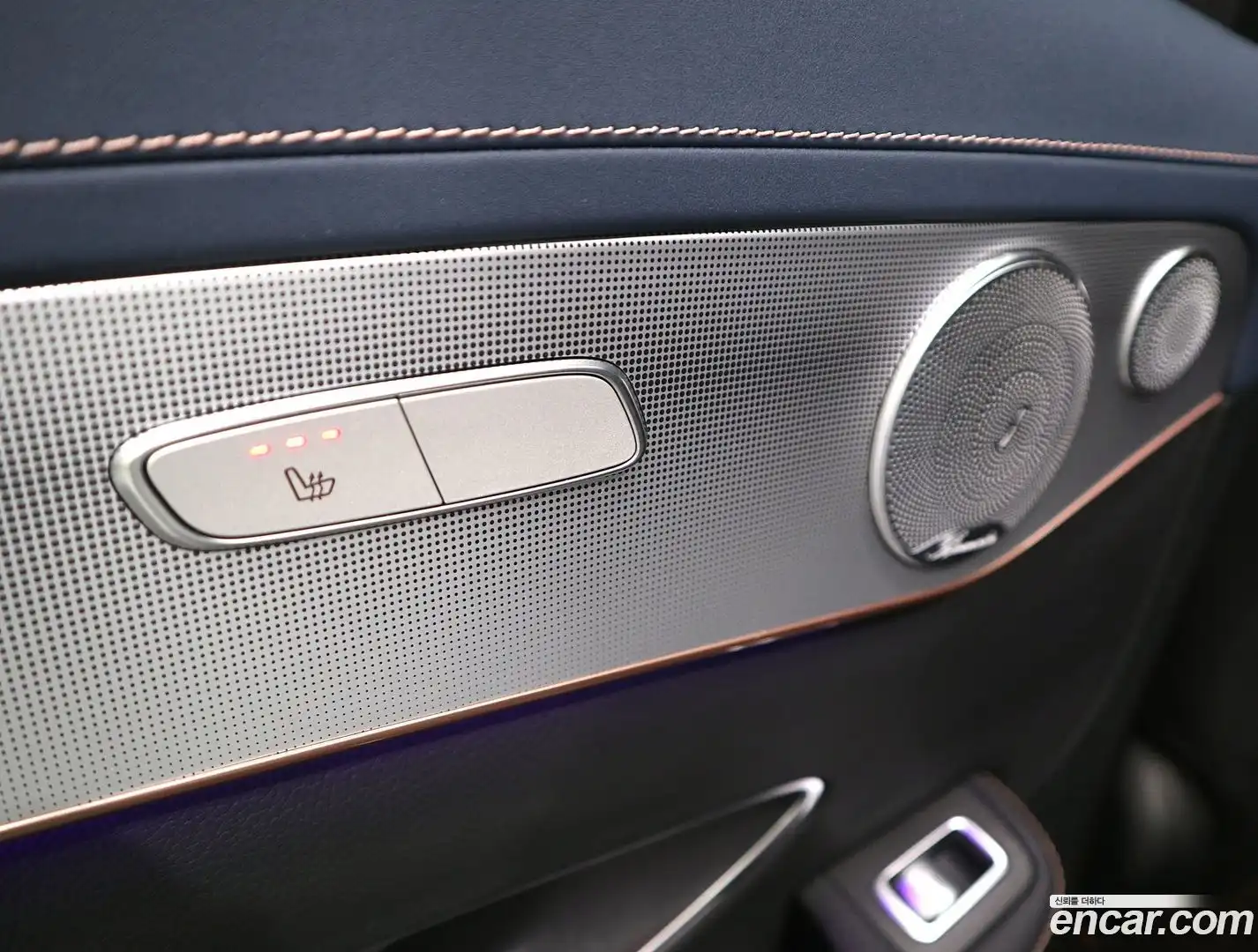 EQC Mercedes-Benz 2020.7-OPTION-023