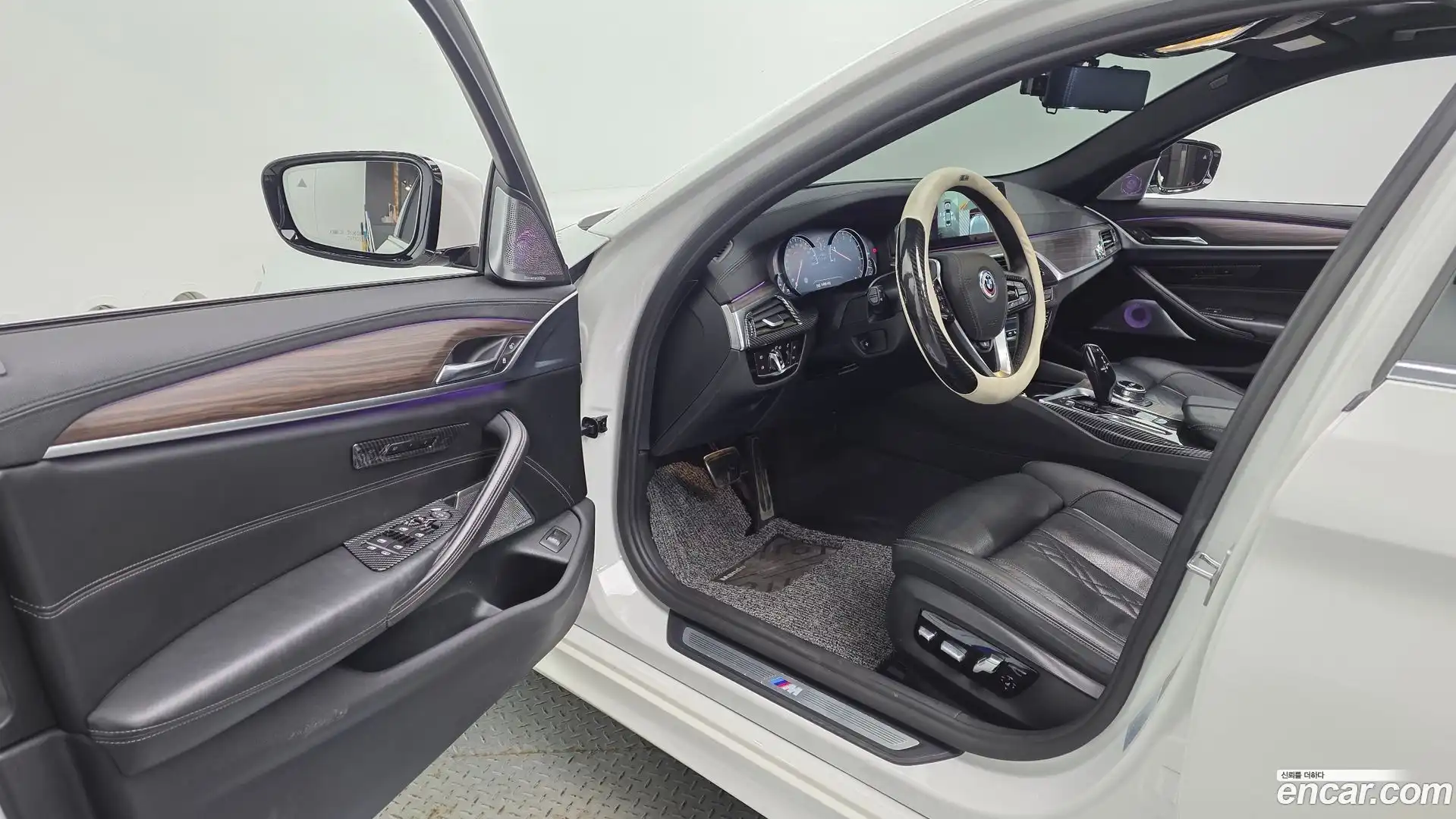 5-Series BMW 2017.10-INNER-010