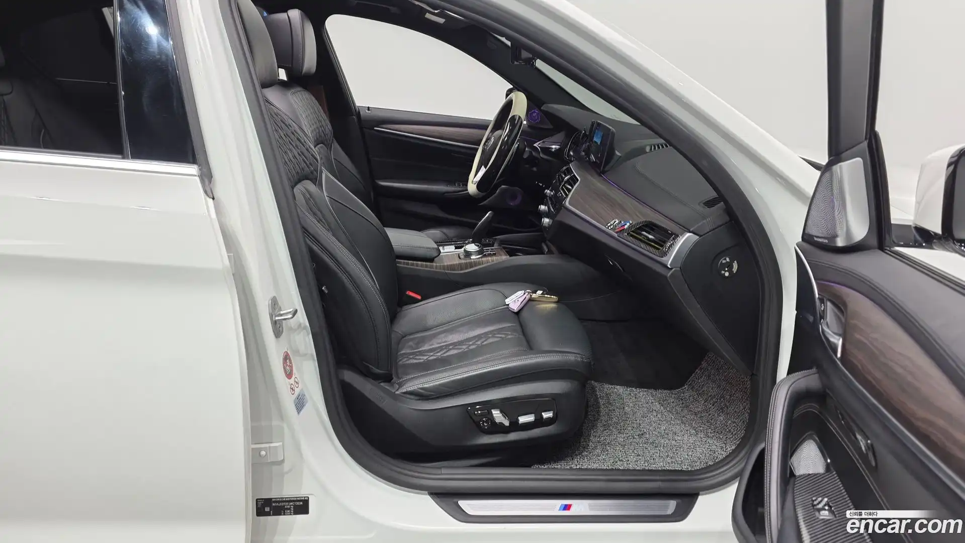 5-Series BMW 2017.10-INNER-036