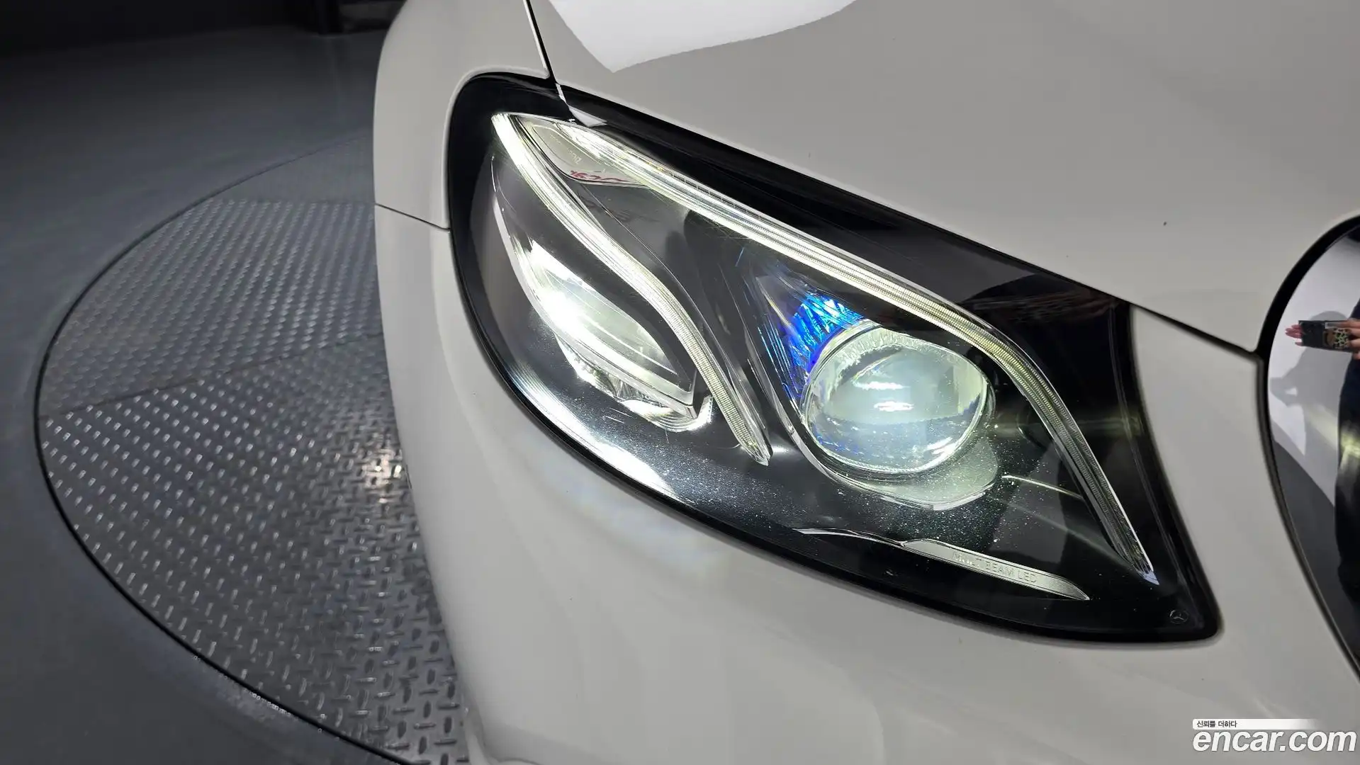 E-Class Mercedes-Benz 2018.7-OUTER-032