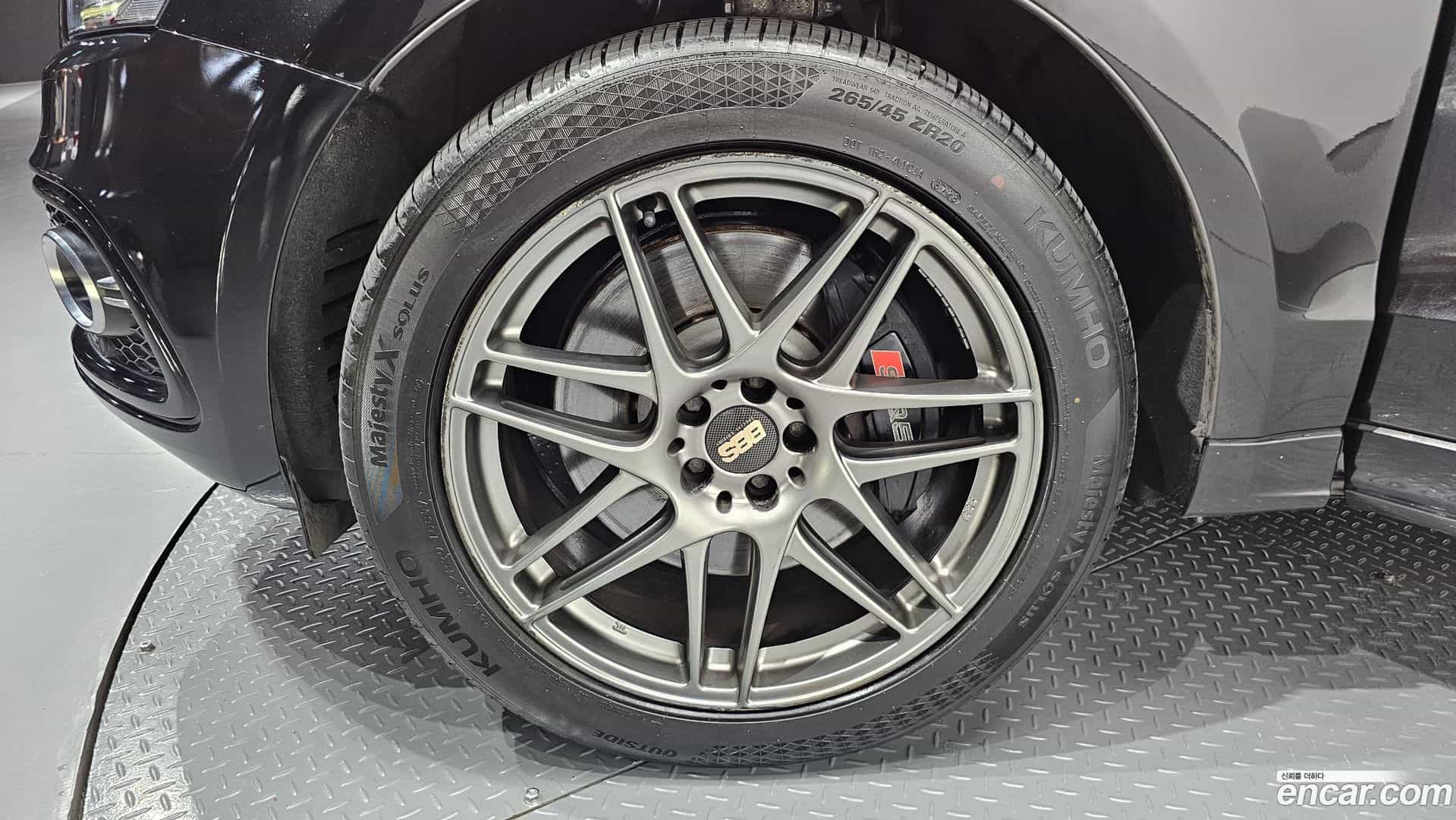 SQ5 Audi 2014.11-OUTER-005
