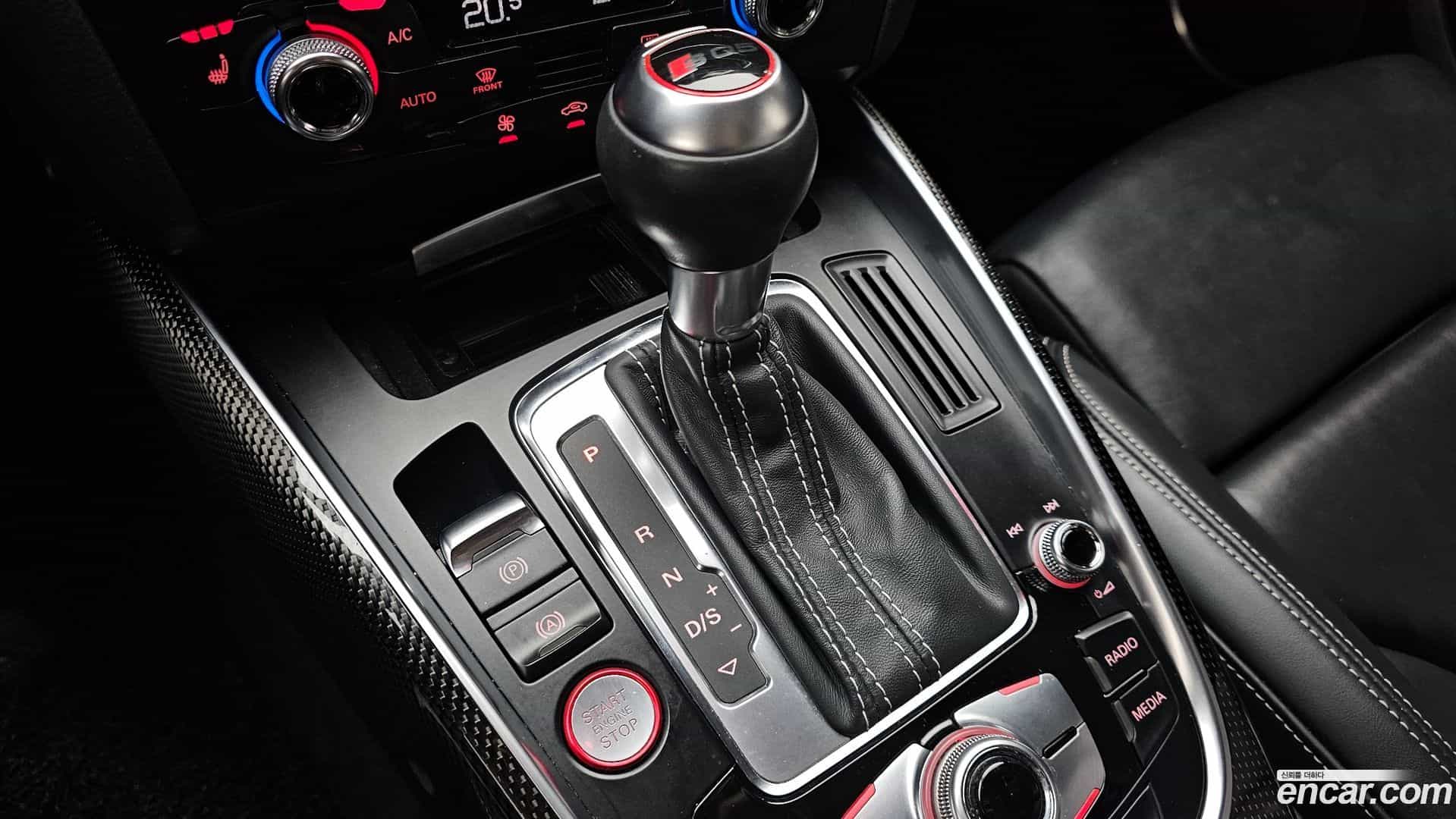 SQ5 Audi 2014.11-INNER-009