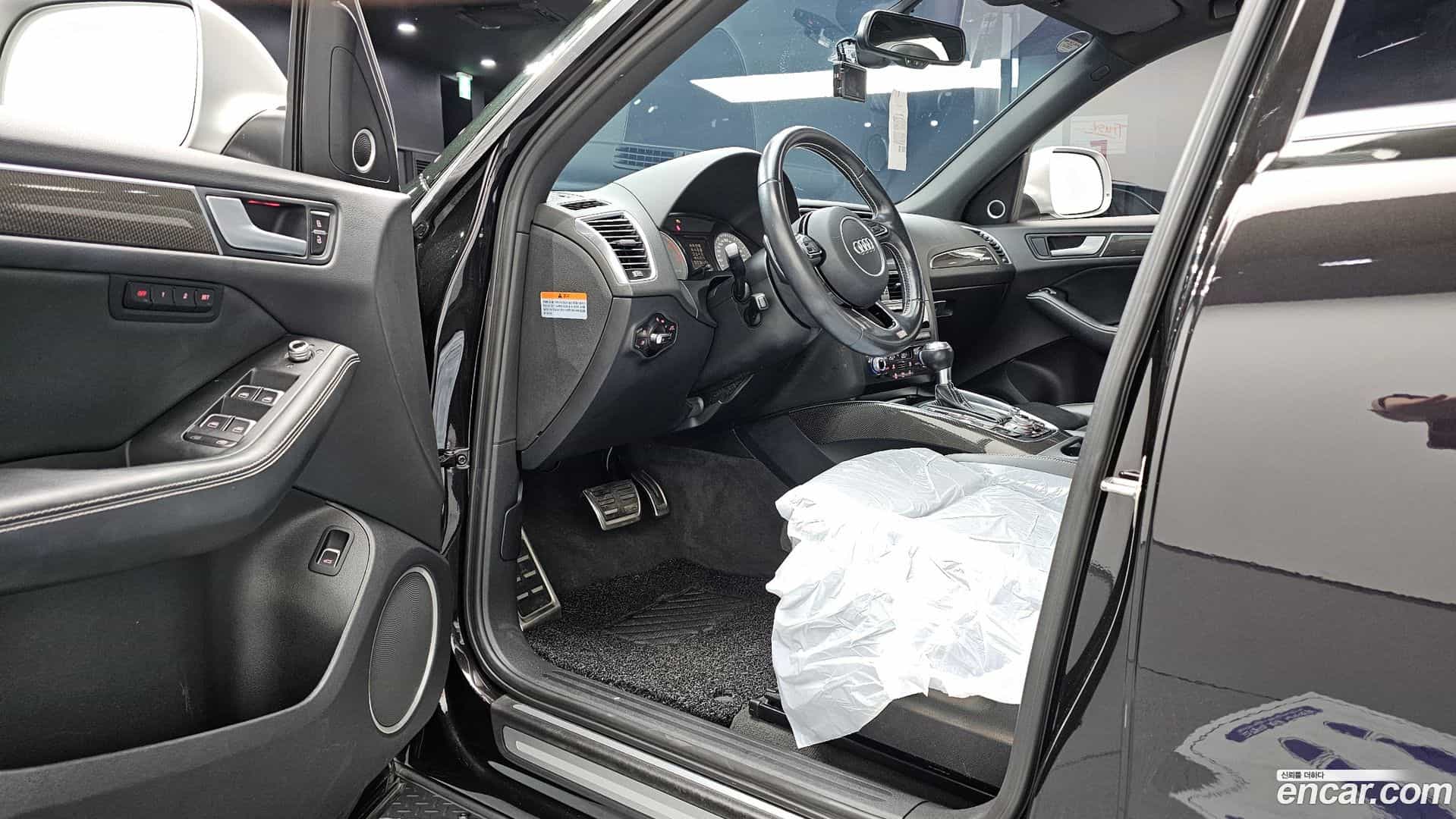SQ5 Audi 2014.11-INNER-010