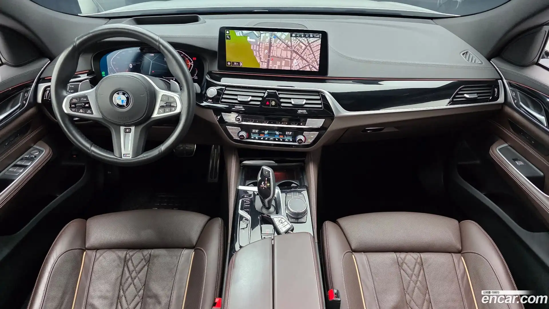 Gran Turismo BMW 2021.6-INNER-007