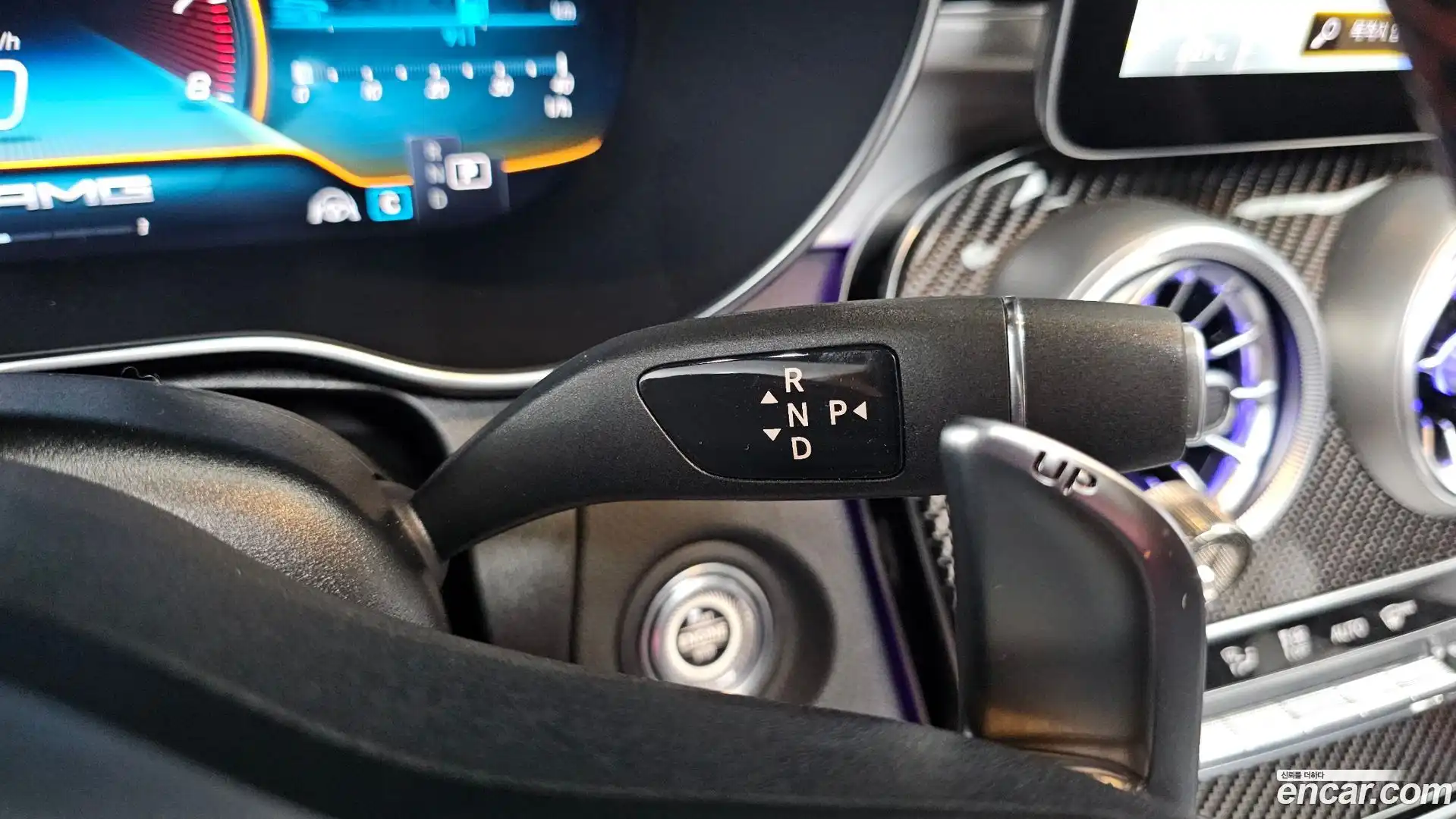 GLC-Class Mercedes-Benz 2022.5-INNER-009