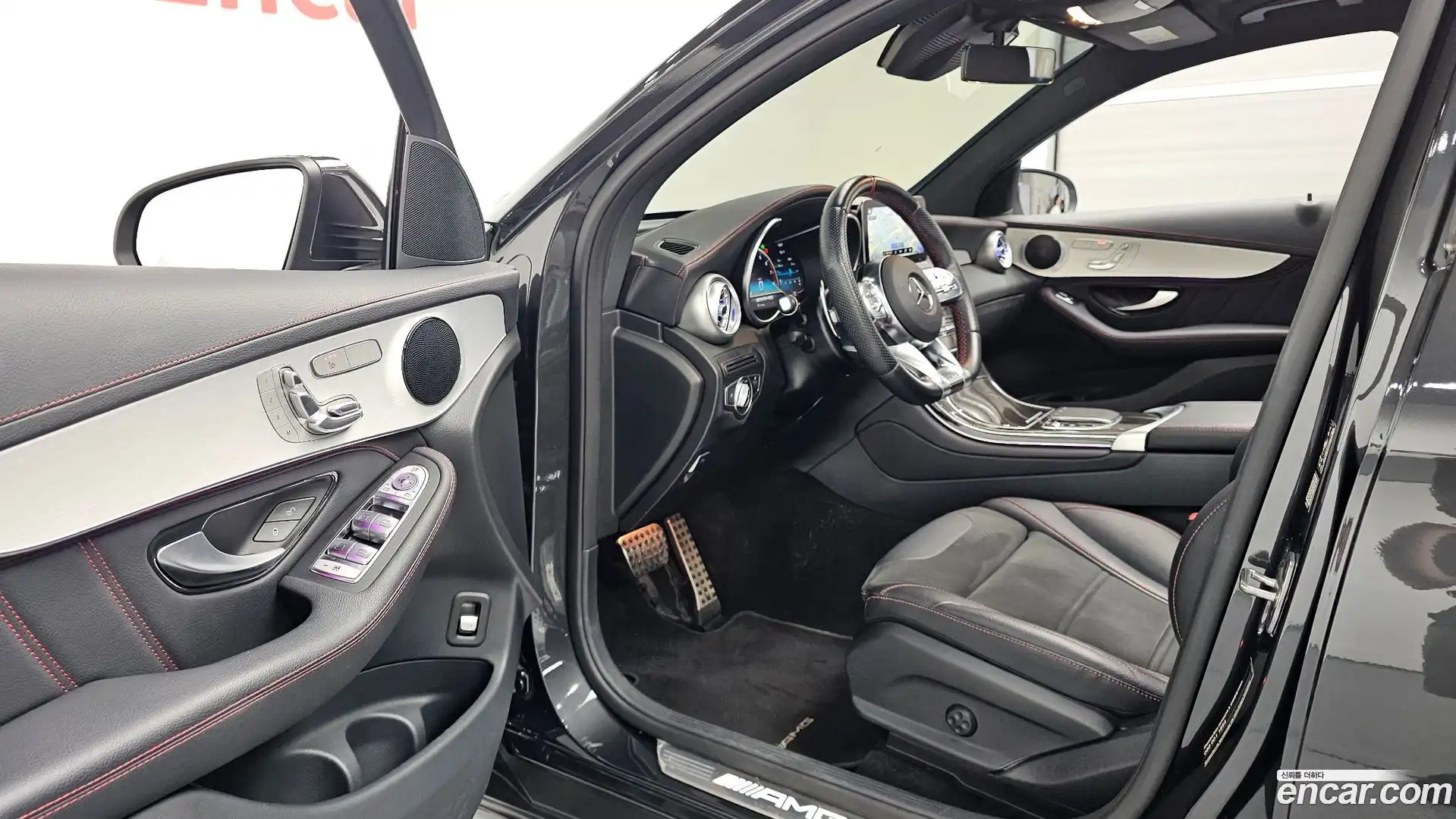 GLC-Class Mercedes-Benz 2022.5-INNER-010