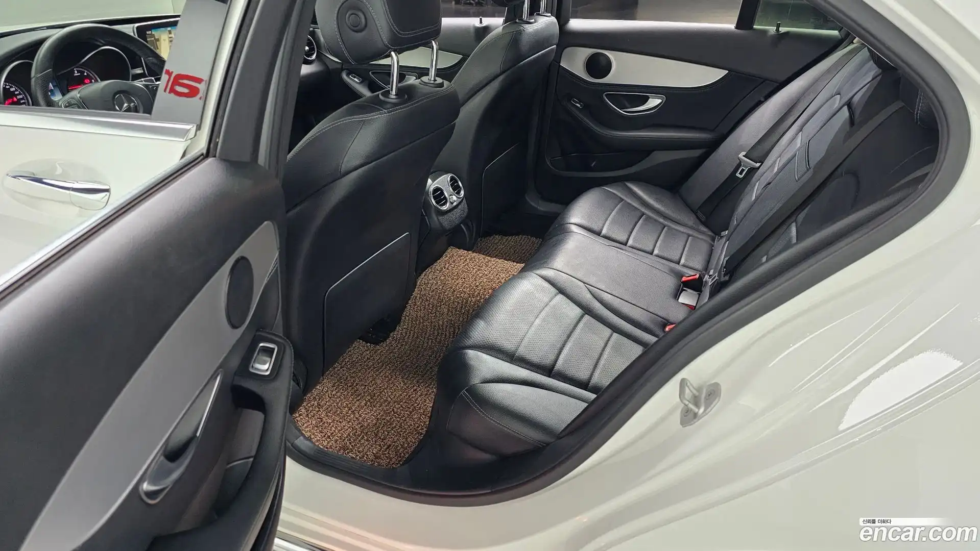 C-Class Mercedes-Benz 2015.11-OPTION-015