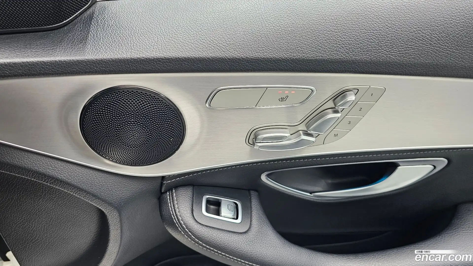 C-Class Mercedes-Benz 2015.11-OPTION-023