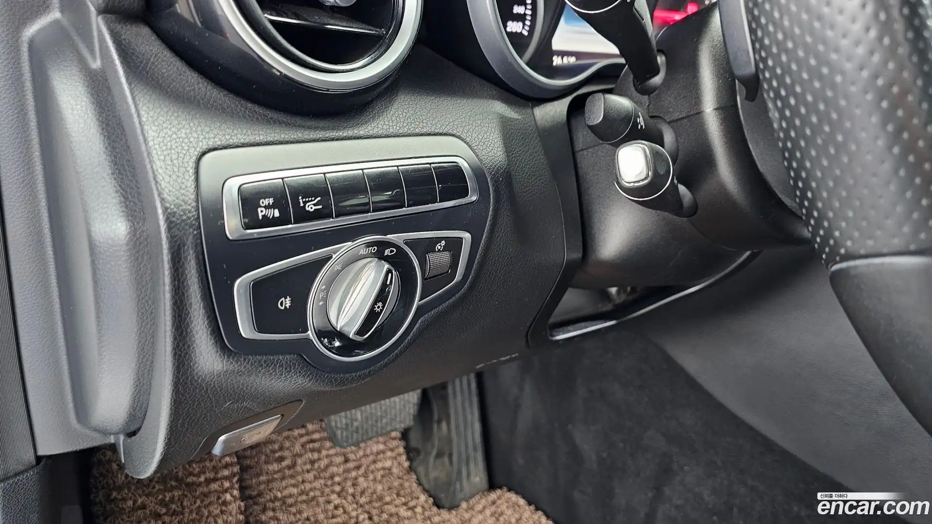 C-Class Mercedes-Benz 2015.11-OPTION-024