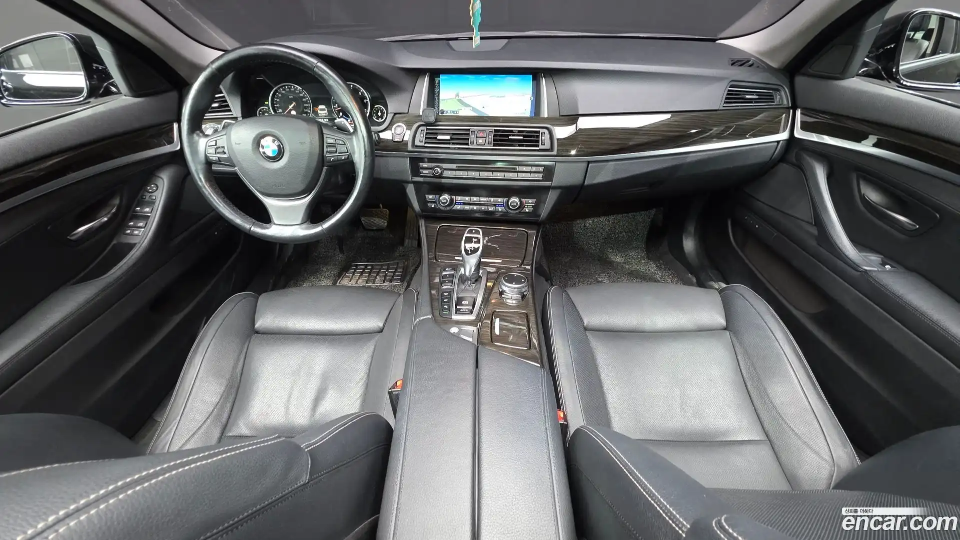5-Series BMW 2015.8-INNER-007