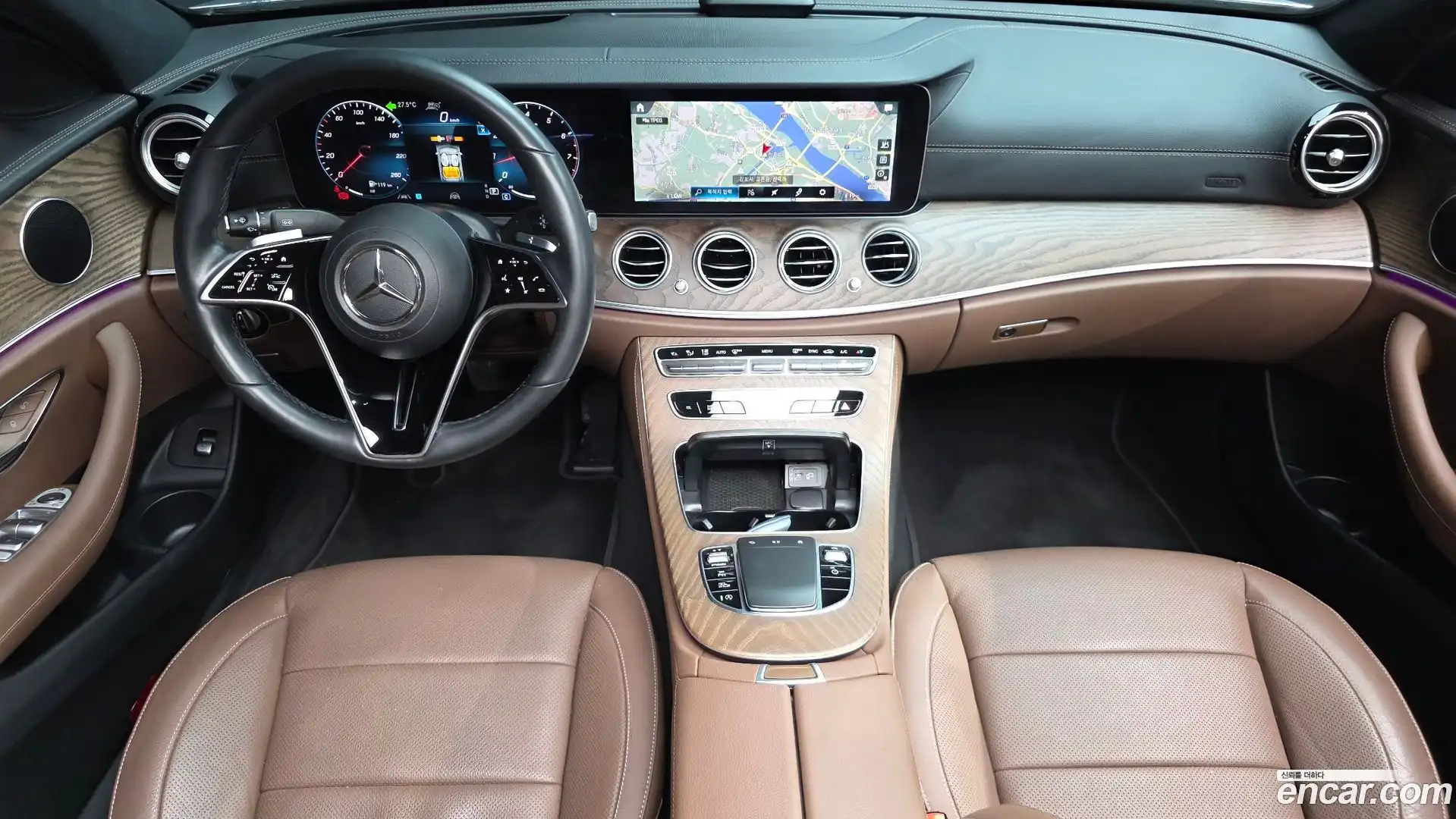E-Class Mercedes-Benz 2022.4-INNER-007