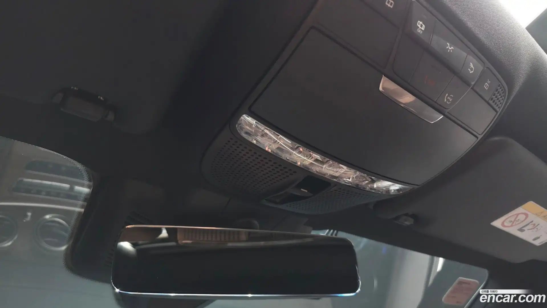 E-Class Mercedes-Benz 2022.4-OPTION-046