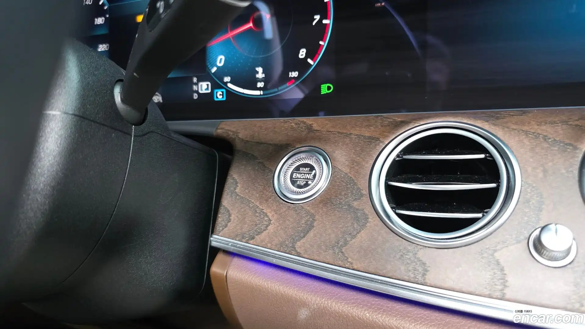 E-Class Mercedes-Benz 2022.4-OPTION-051