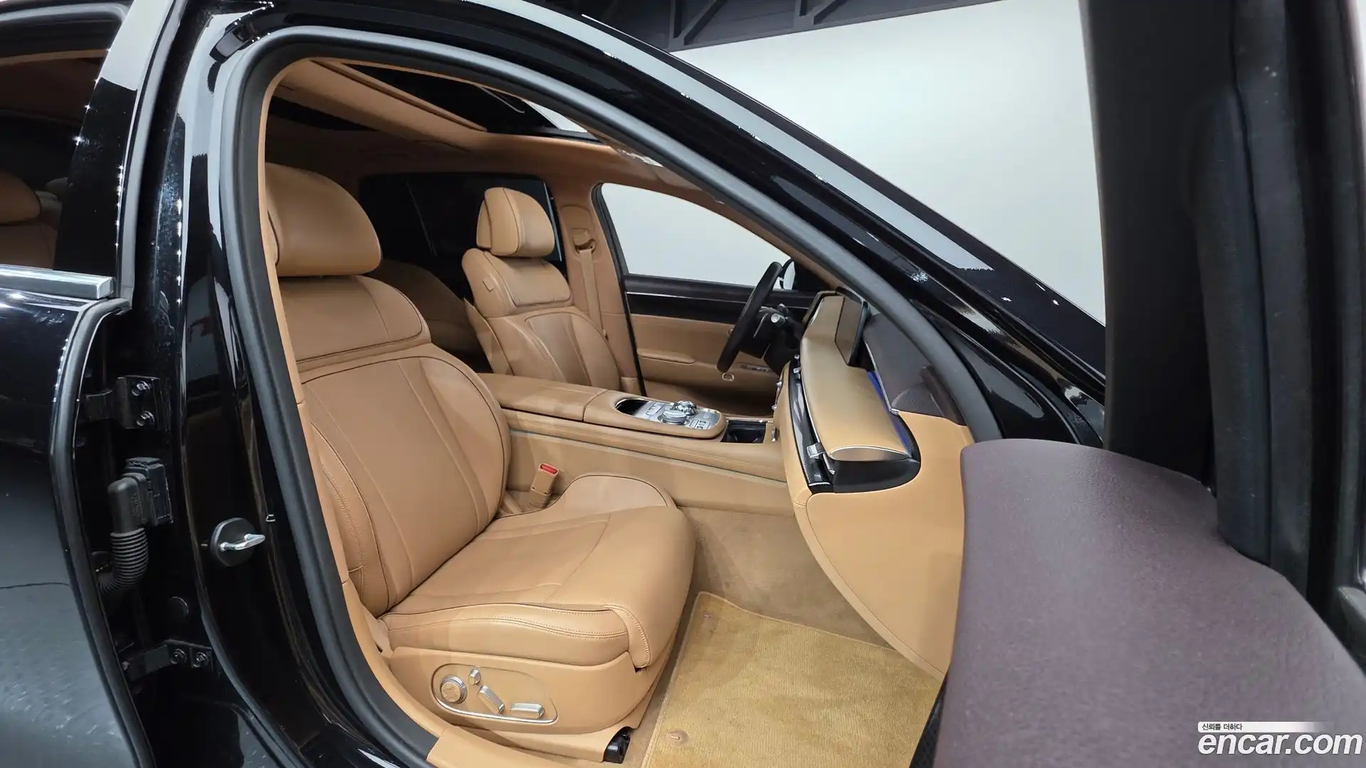 G90 Genesis 2022.2-INNER-010