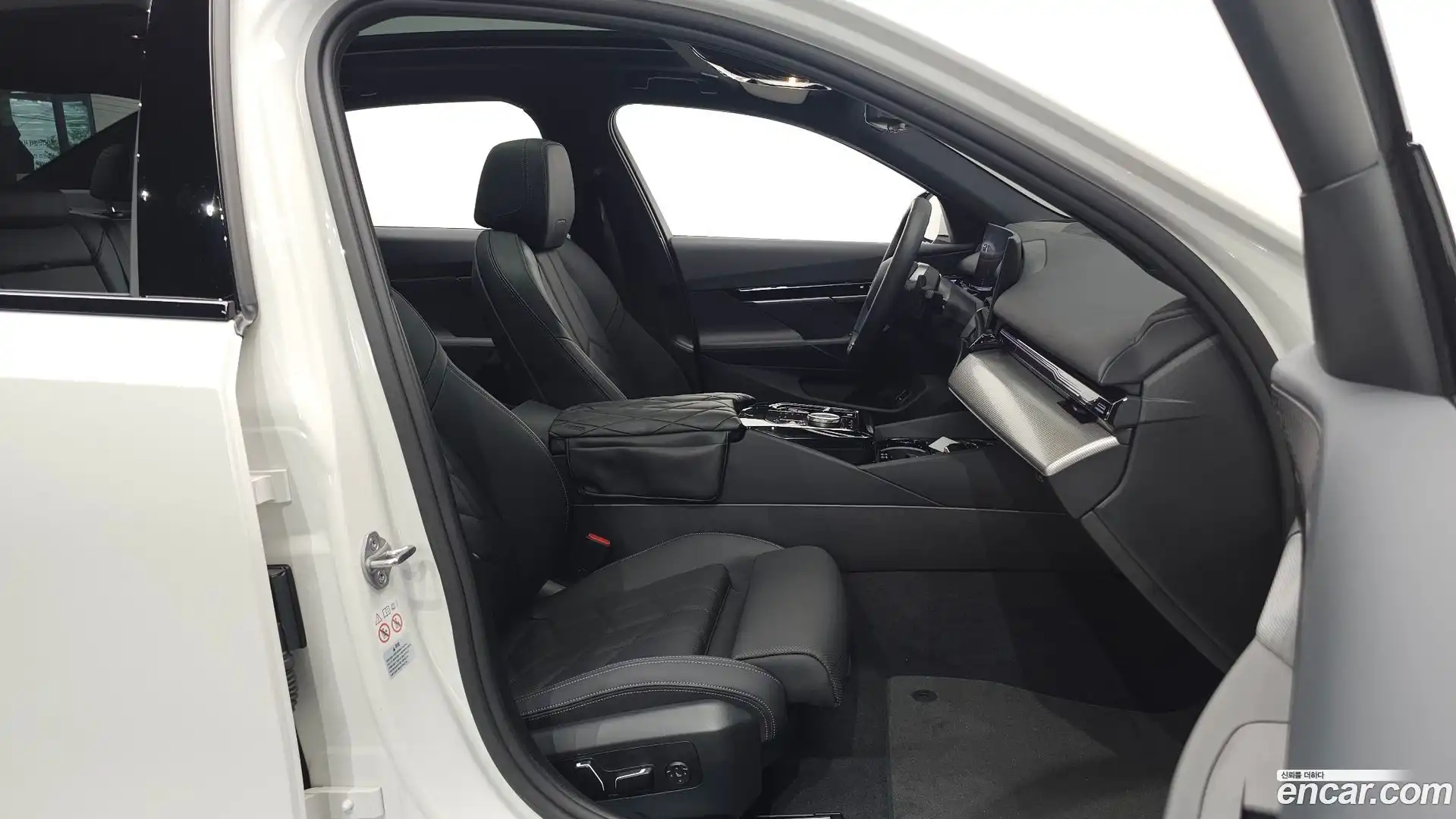 5-Series BMW 2024.8-INNER-010