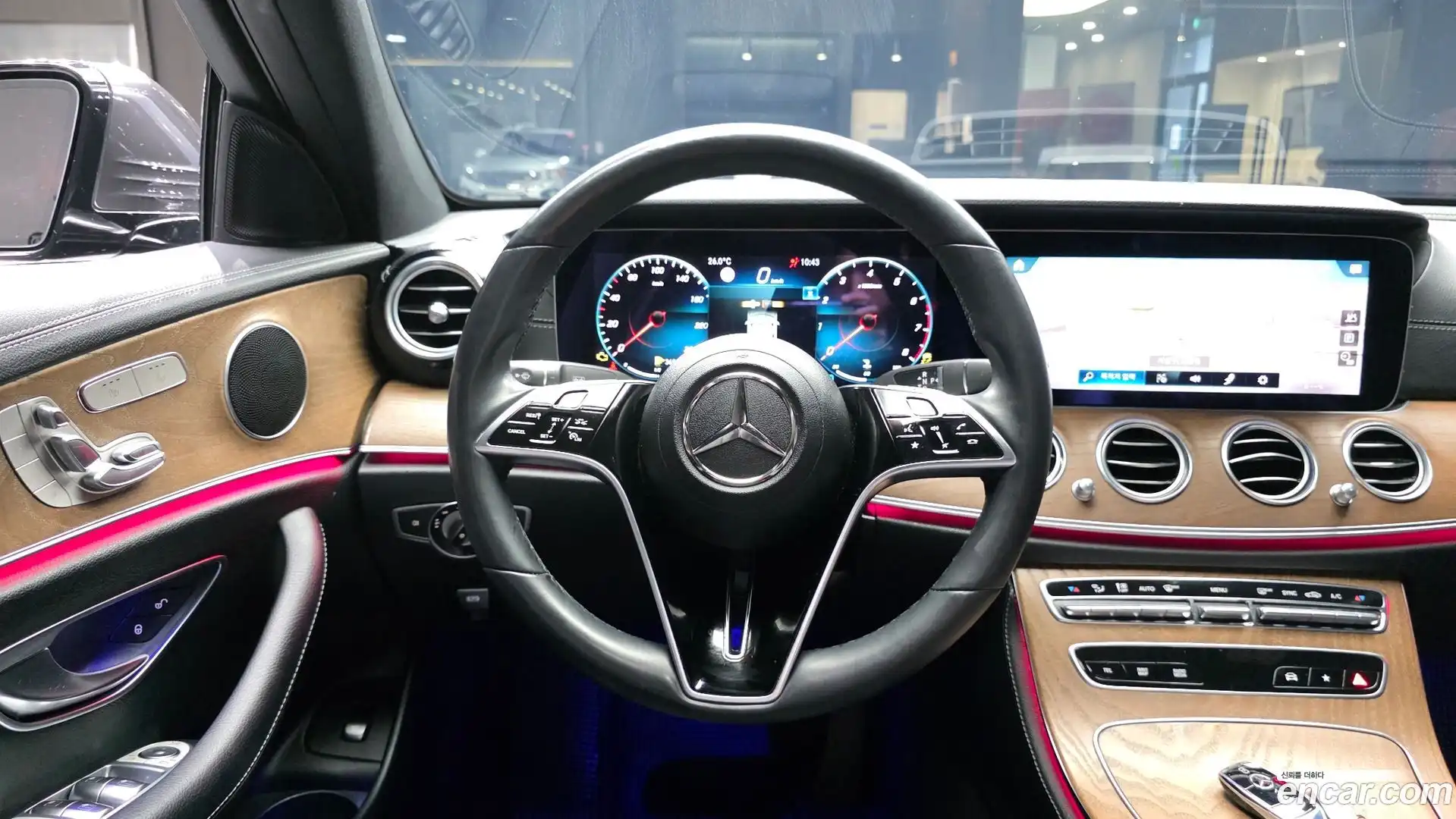 E-Class Mercedes-Benz 2022.10-OPTION-017