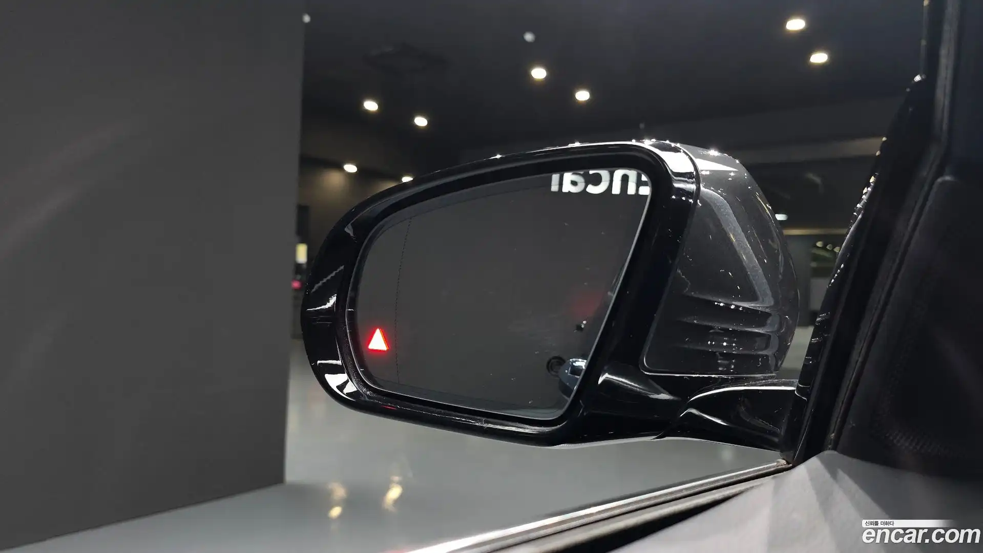 E-Class Mercedes-Benz 2022.10-OPTION-023