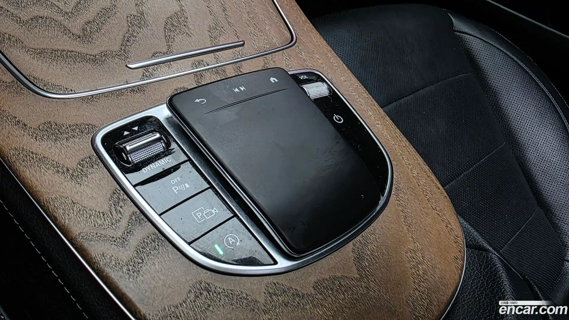 E-Class Mercedes-Benz 2022.10-OPTION-047
