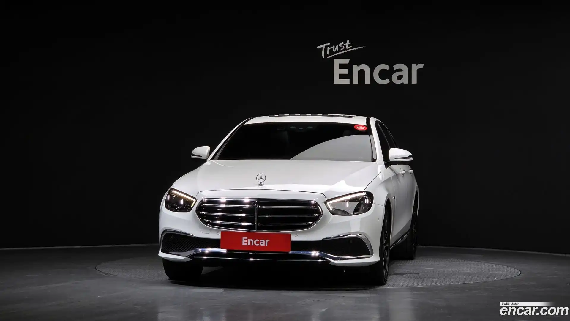 E-Class Mercedes-Benz 2021.0-OUTER-003