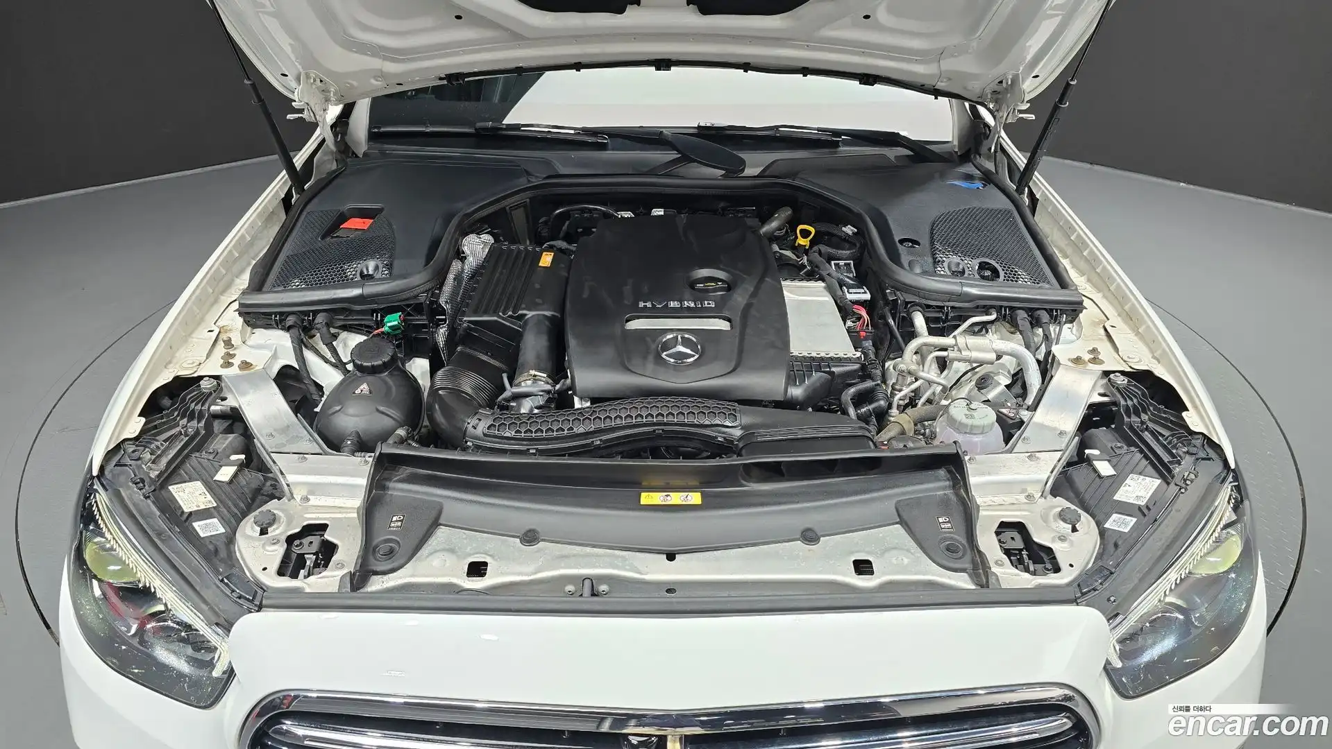 E-Class Mercedes-Benz 2021.0-OUTER-006