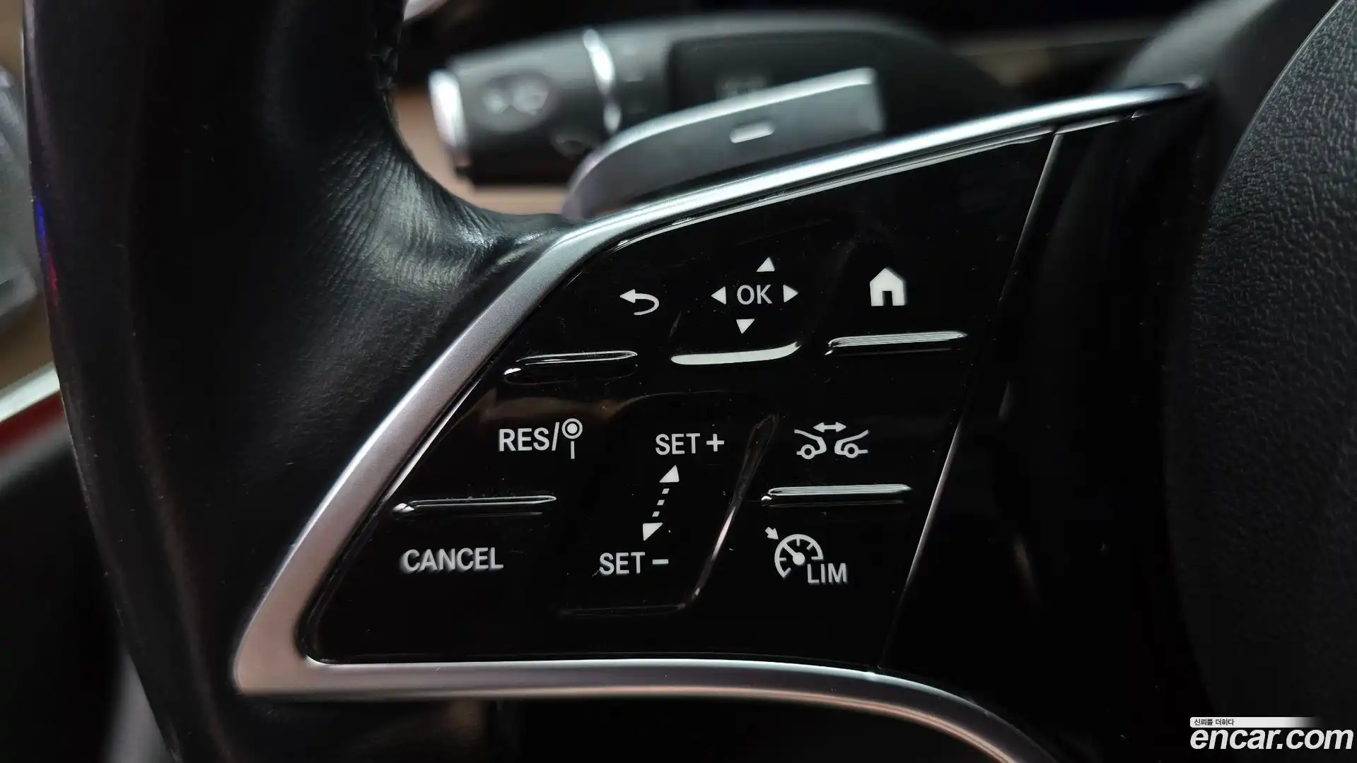 E-Class Mercedes-Benz 2021.0-OPTION-023