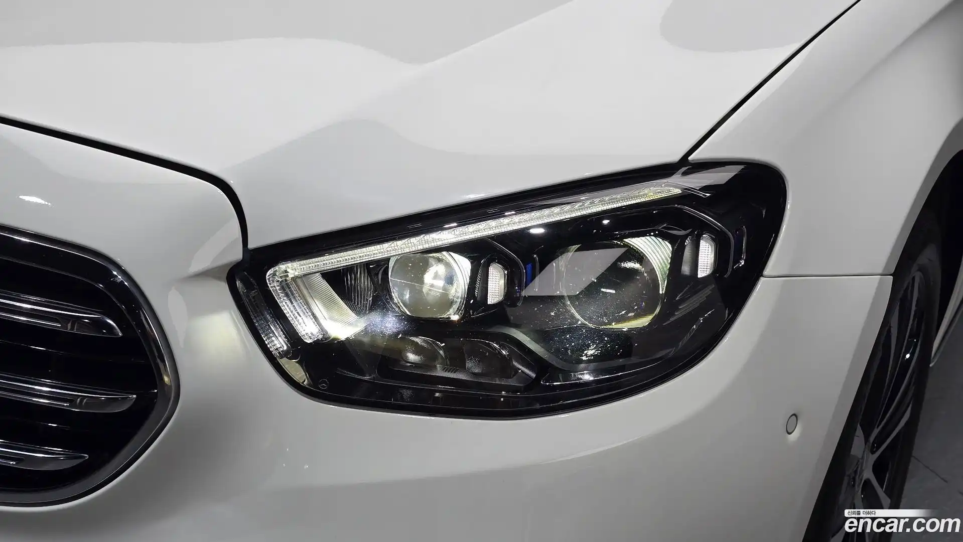 E-Class Mercedes-Benz 2021.0-OUTER-032