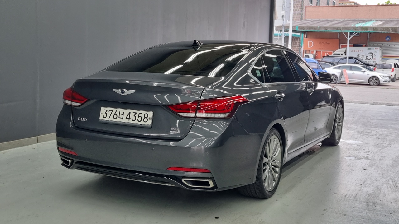G80 Genesis 2018.11-OUTER-002