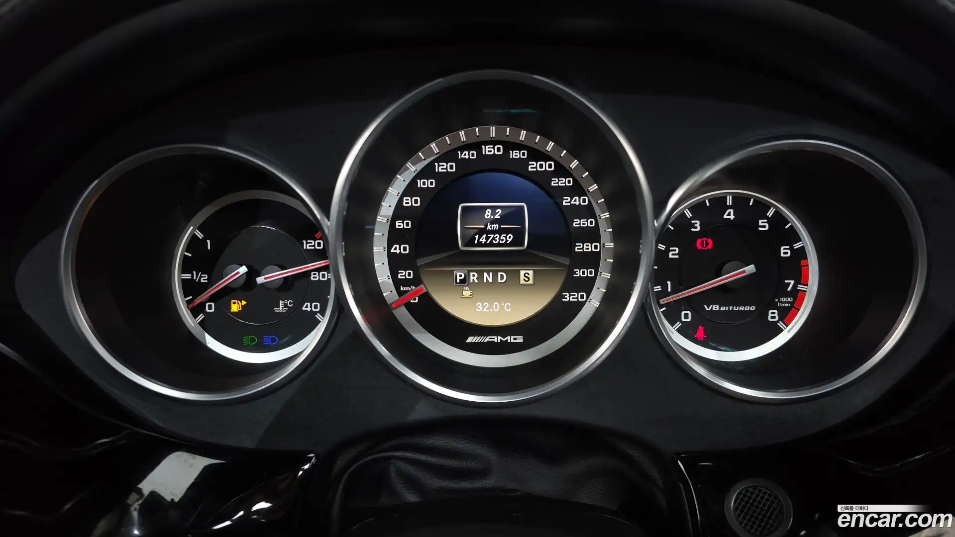 CLS-Class Mercedes-Benz 2012.2-INNER-008