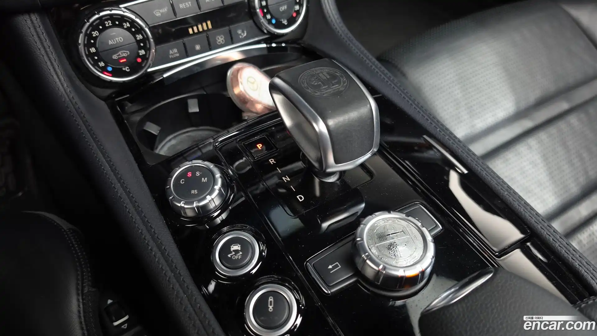 CLS-Class Mercedes-Benz 2012.2-INNER-009
