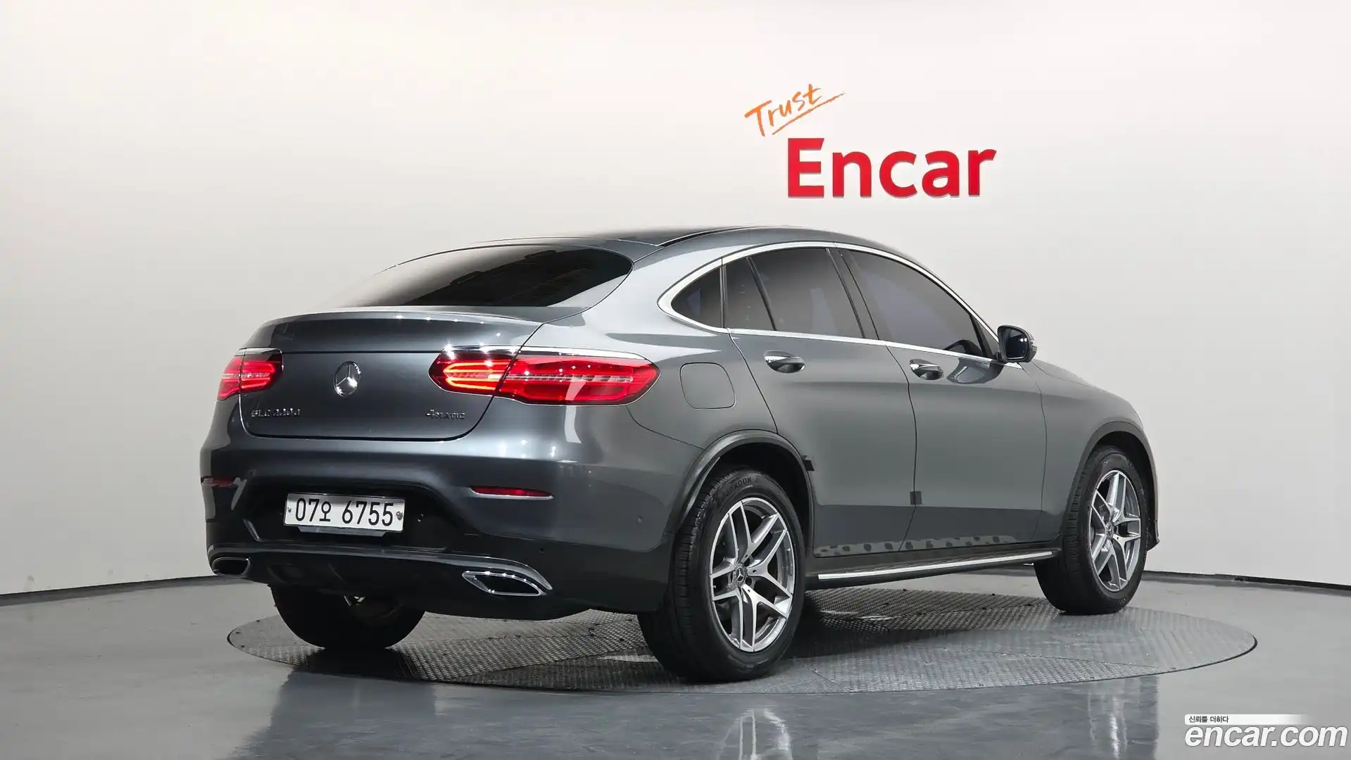 GLC-Class Mercedes-Benz 2017.7-OUTER-002