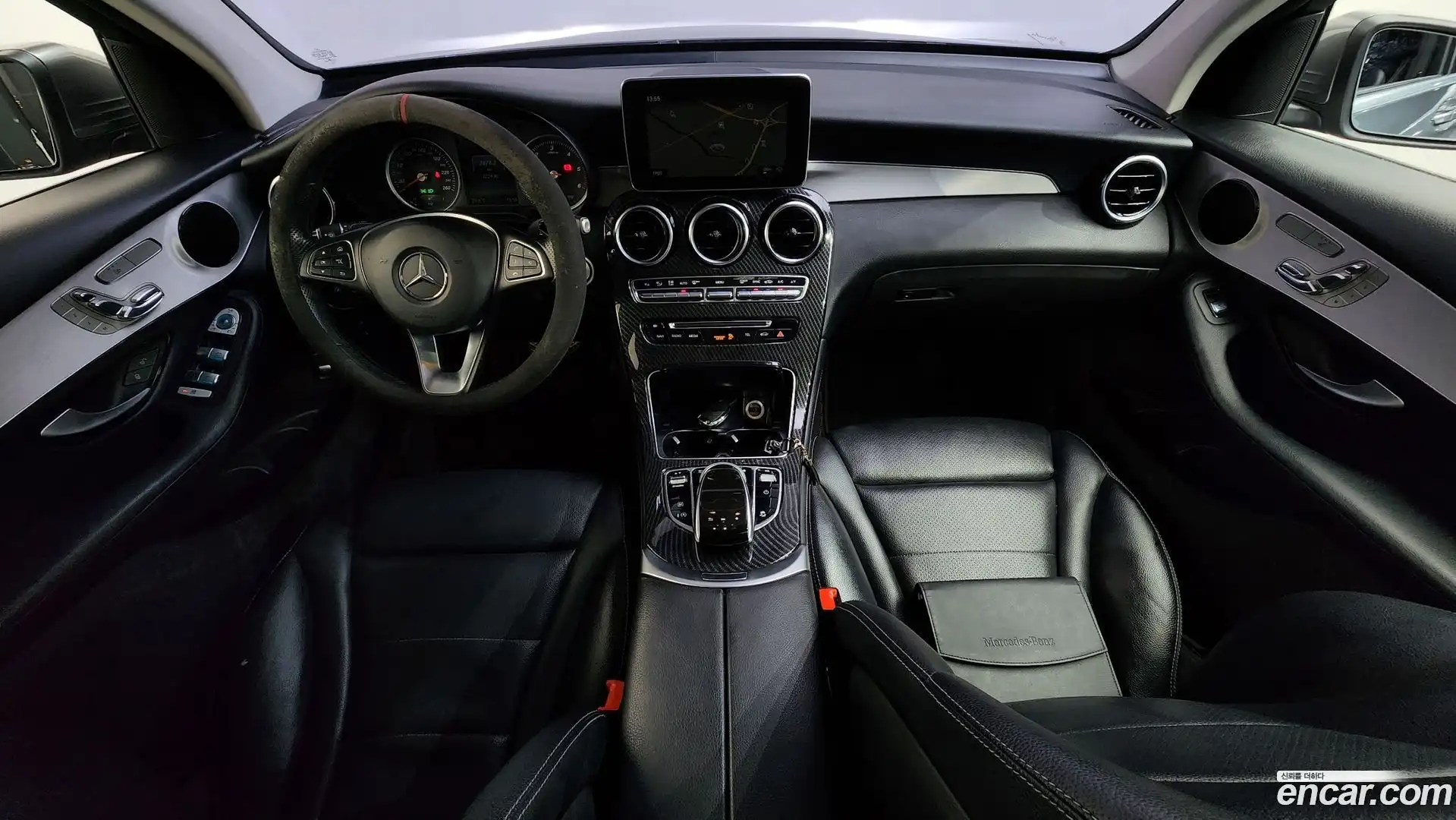 GLC-Class Mercedes-Benz 2017.7-INNER-007