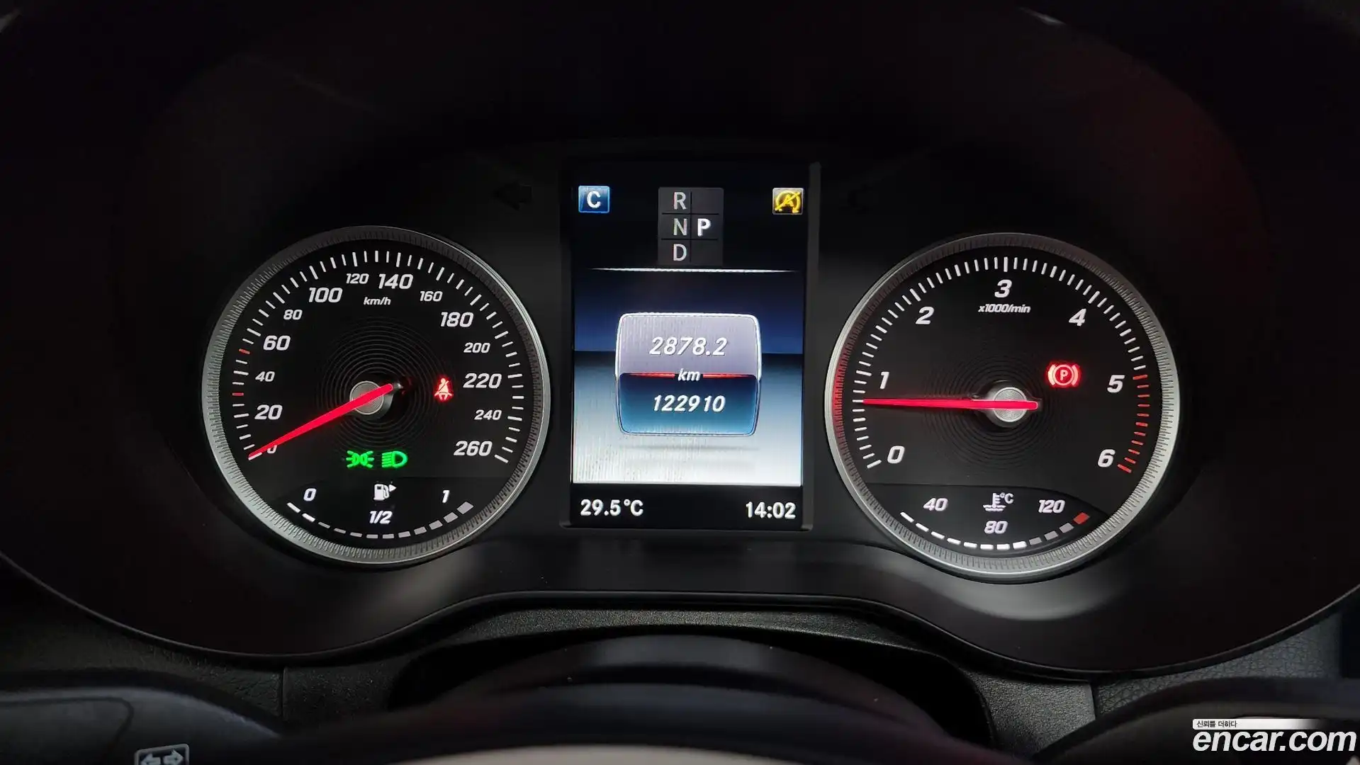 GLC-Class Mercedes-Benz 2017.7-INNER-008