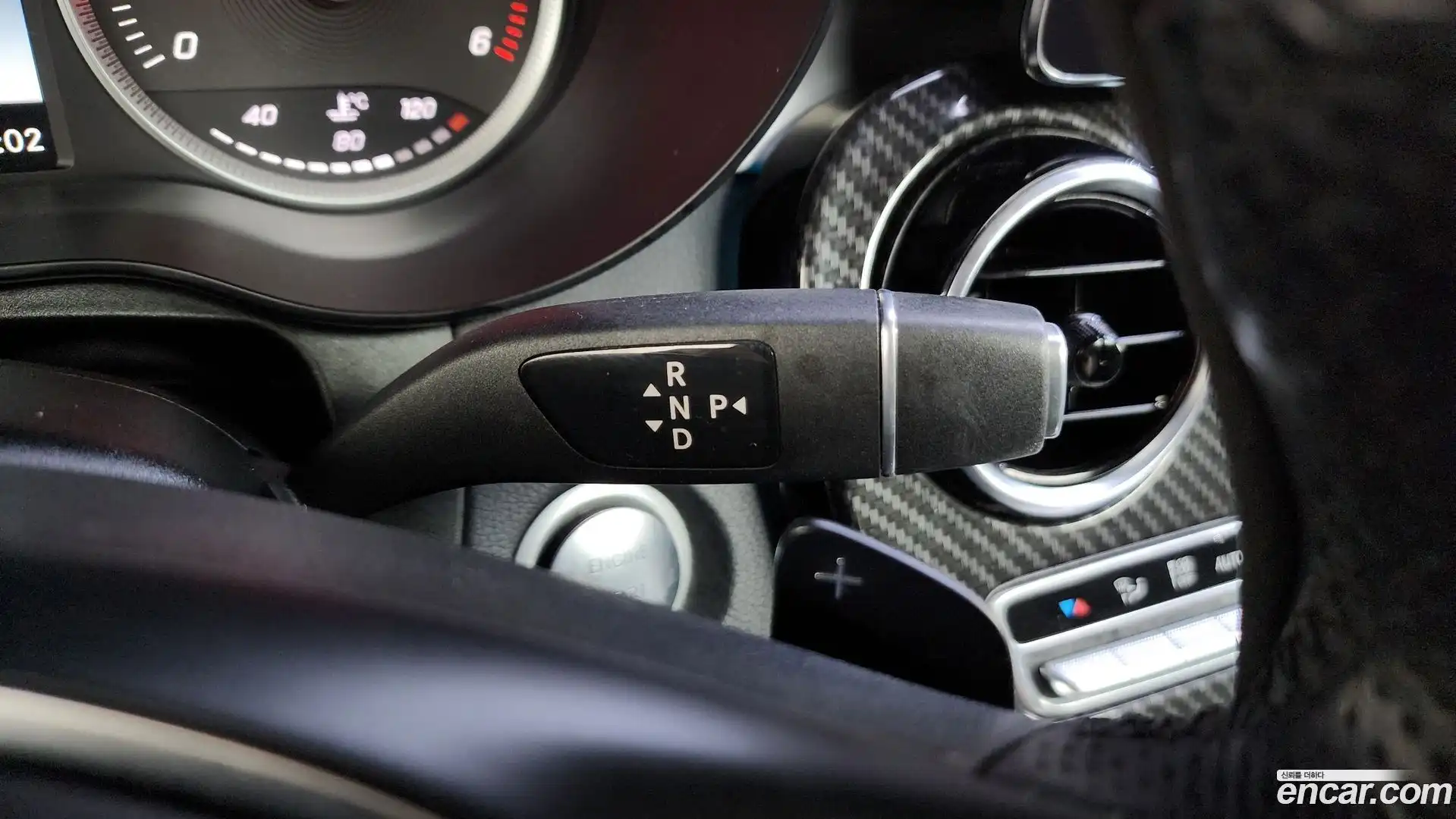 GLC-Class Mercedes-Benz 2017.7-INNER-009