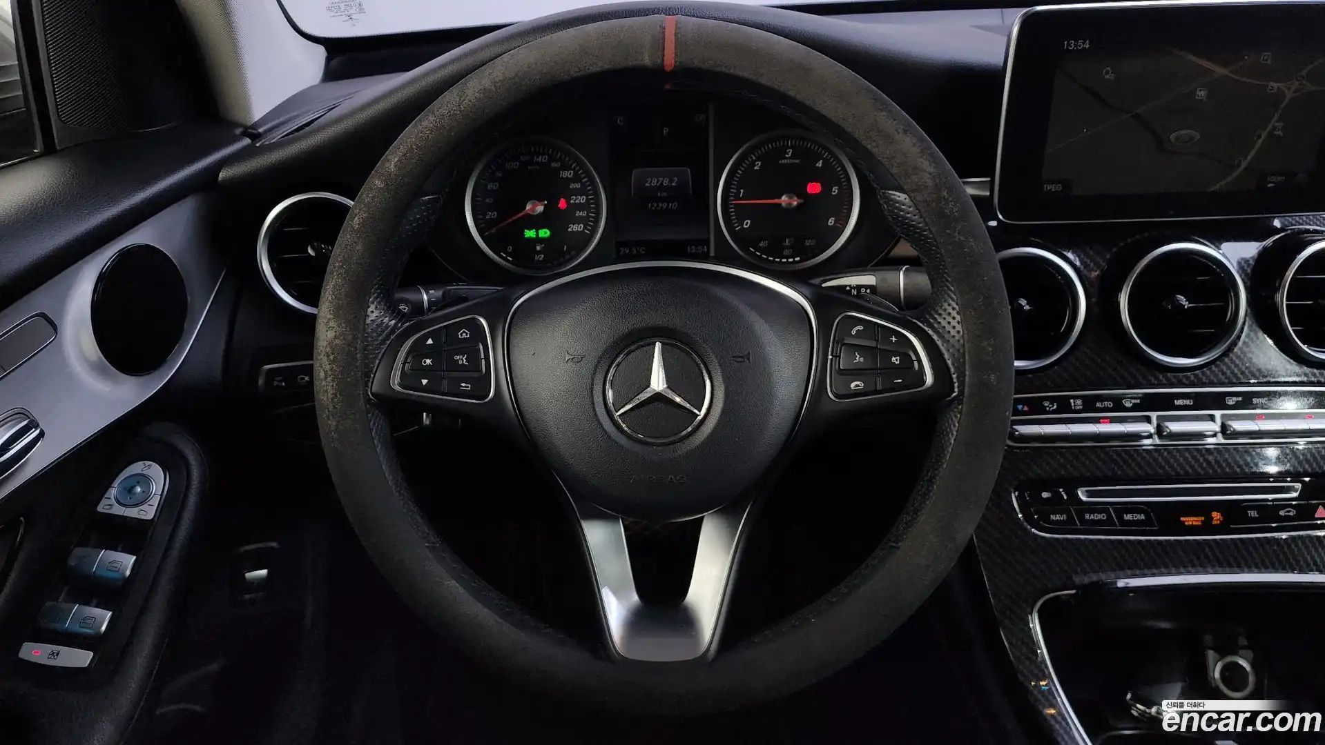 GLC-Class Mercedes-Benz 2017.7-OPTION-017