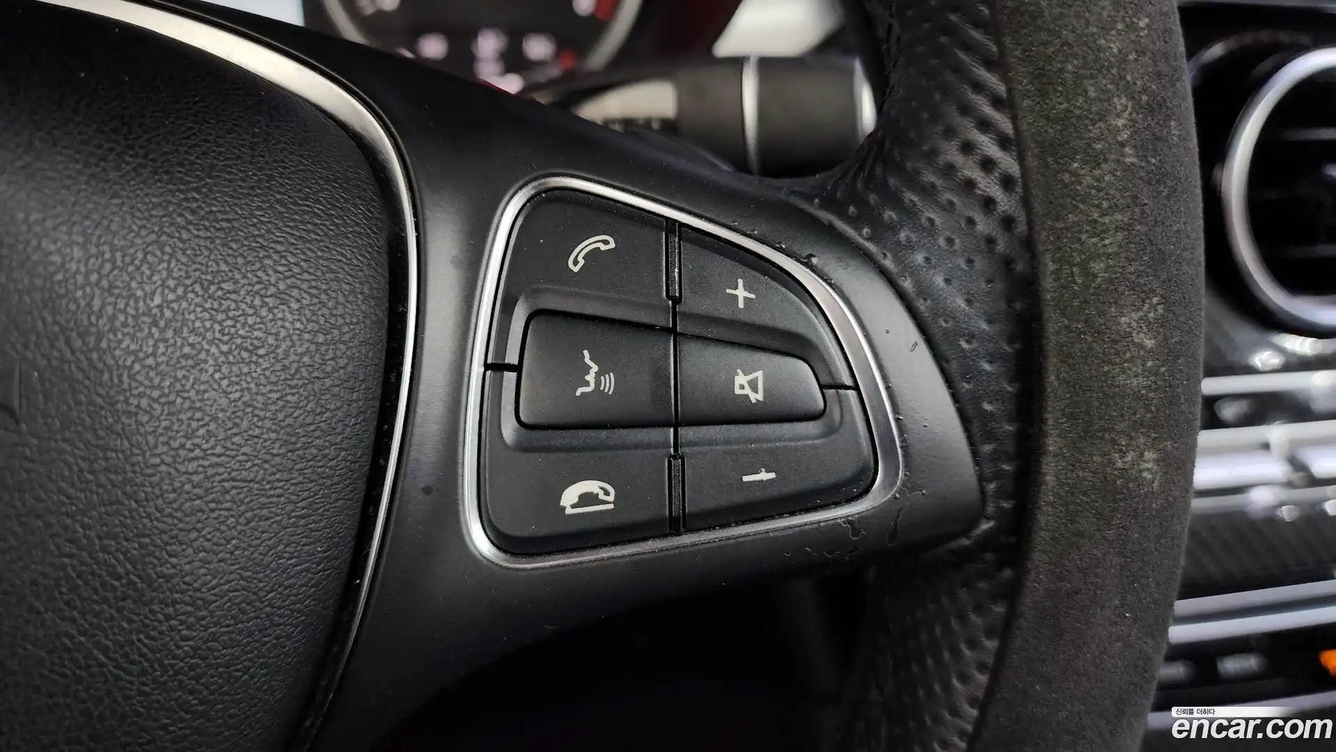 GLC-Class Mercedes-Benz 2017.7-OPTION-020