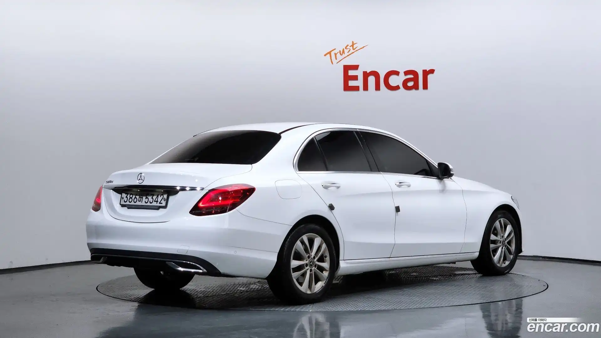 C-Class Mercedes-Benz 2019.9-OUTER-002