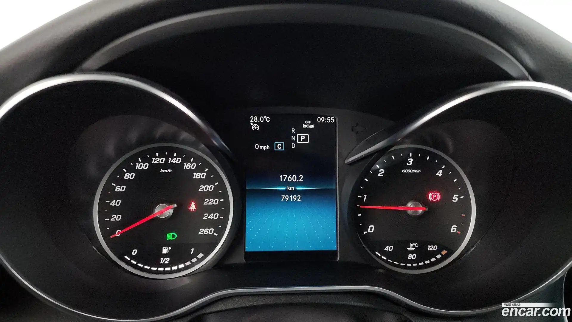 C-Class Mercedes-Benz 2019.9-INNER-008