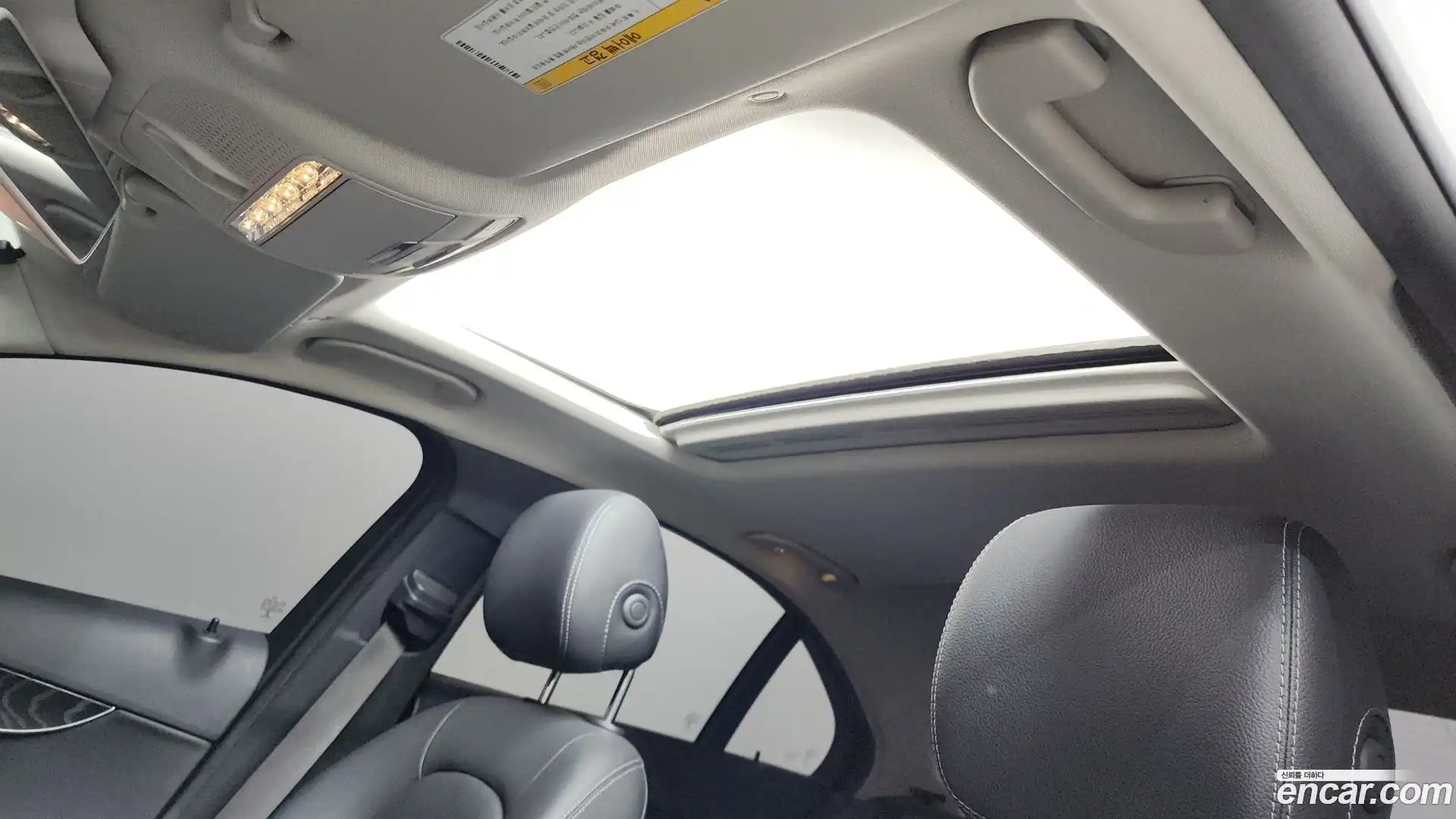 C-Class Mercedes-Benz 2019.9-OPTION-015