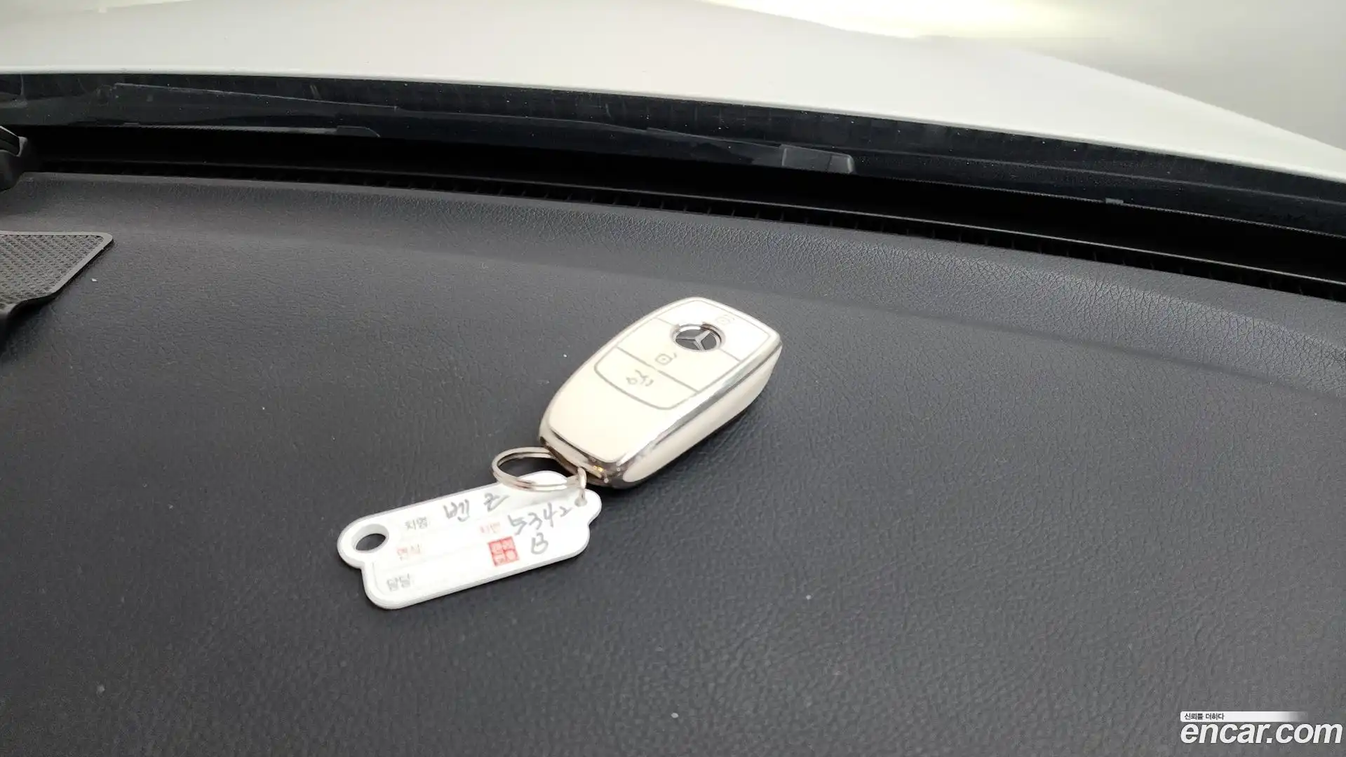 C-Class Mercedes-Benz 2019.9-OPTION-021