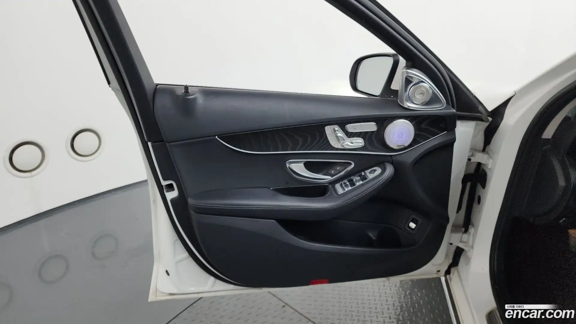 C-Class Mercedes-Benz 2019.9-INNER-034