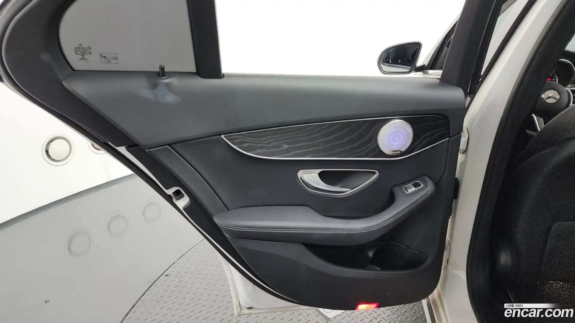 C-Class Mercedes-Benz 2019.9-INNER-035