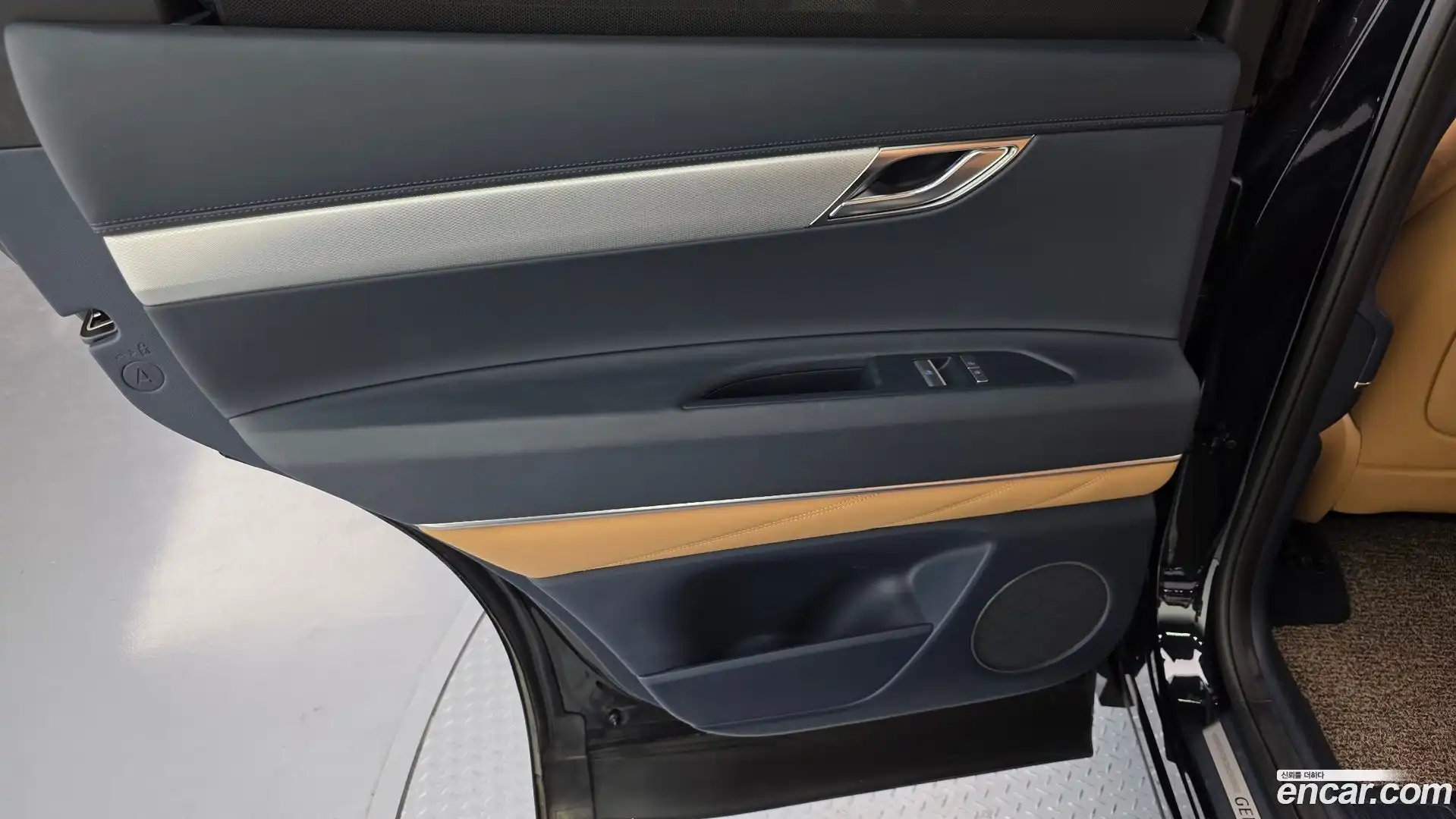 GV80 Genesis 2023.3-INNER-035