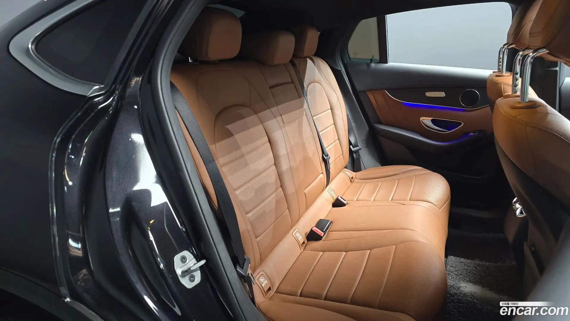 GLC-Class Mercedes-Benz 2021.8-OPTION-015