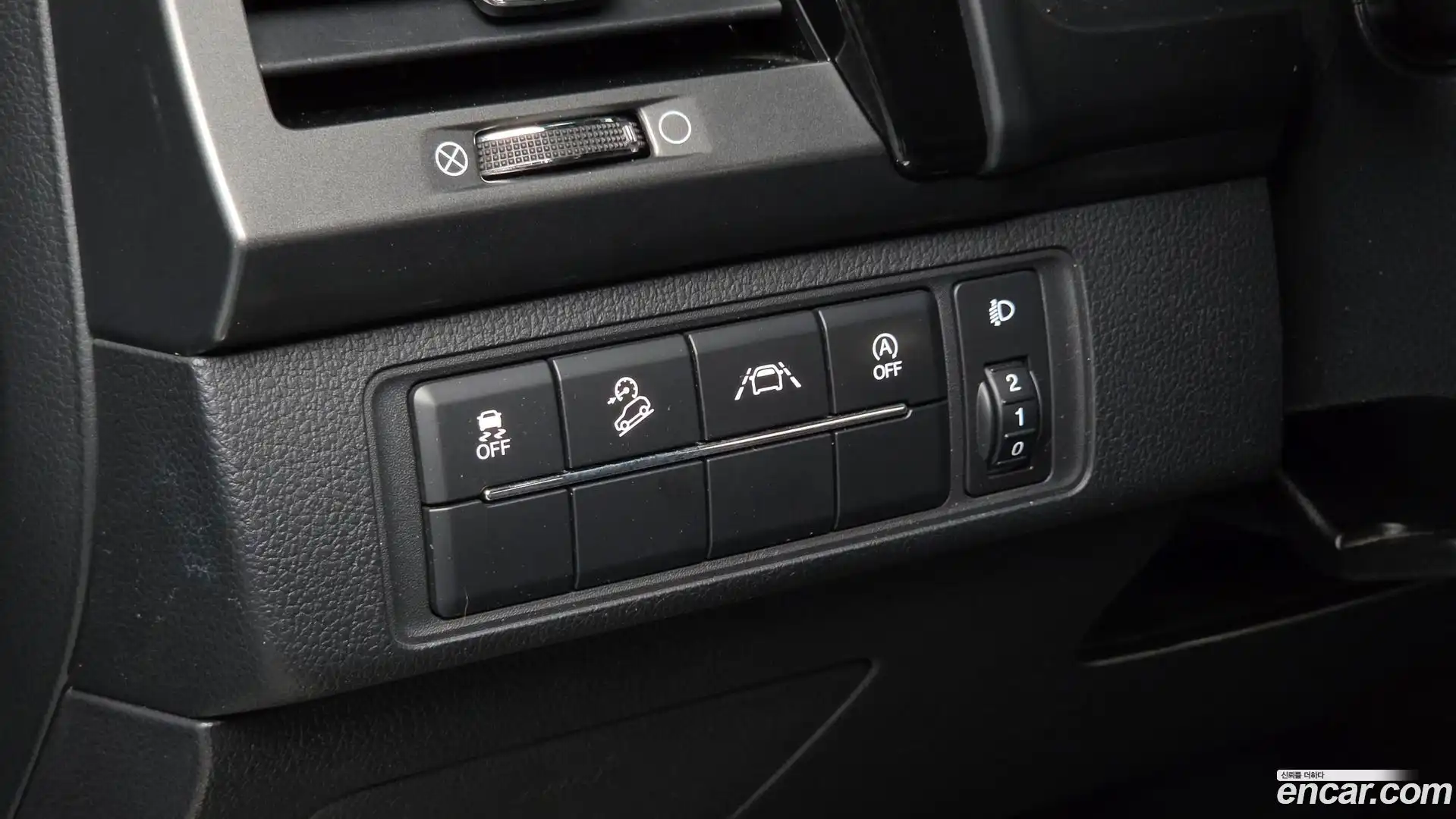 Rexton KG Mobility 2023.0-OPTION-020